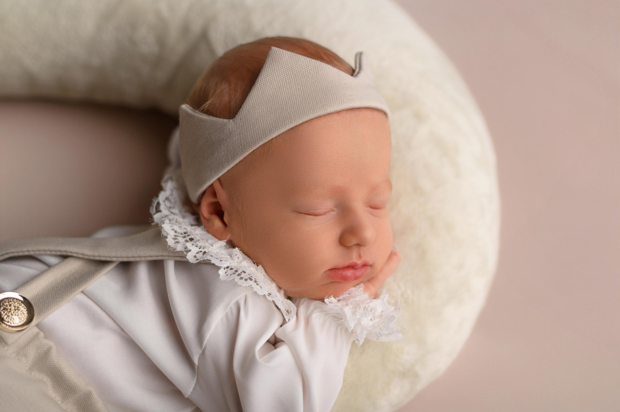 Фотосессия новорожденных Москва Фотограф ньюборн Москва Съемка новорожденного дома Москва Newborn фотограф Москва