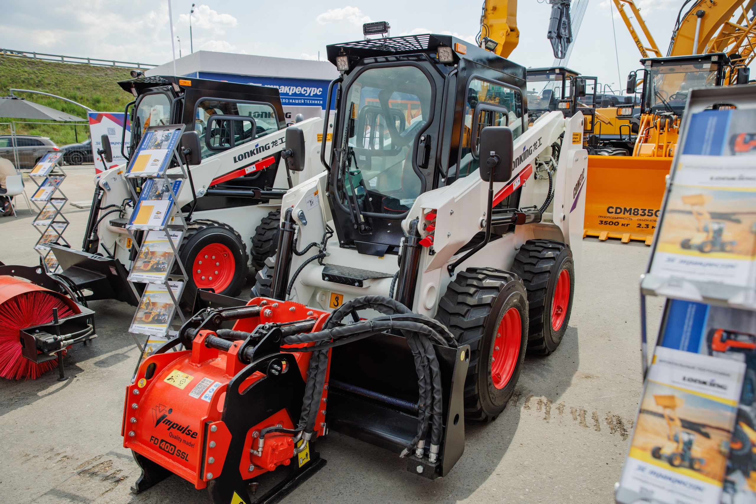 Выставка Спец. Техники. Фотограф Москва Шептаев Артём