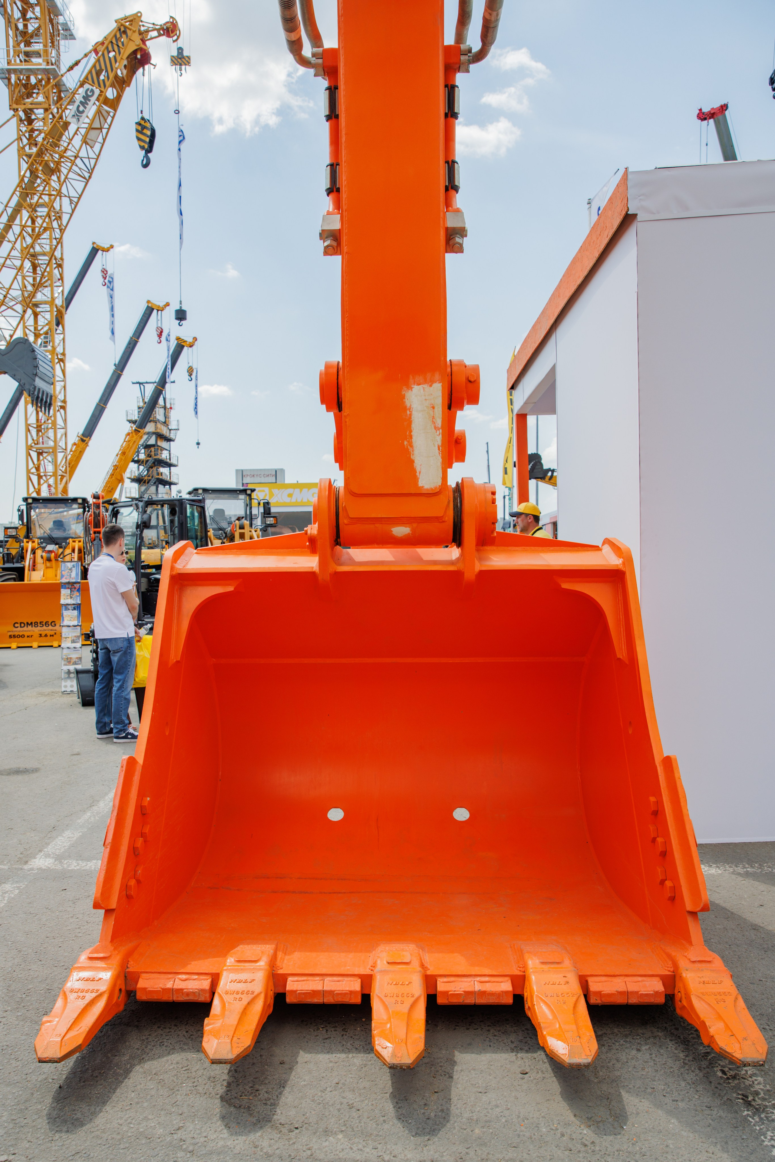 Выставка Спец. Техники. Фотограф Москва Шептаев Артём