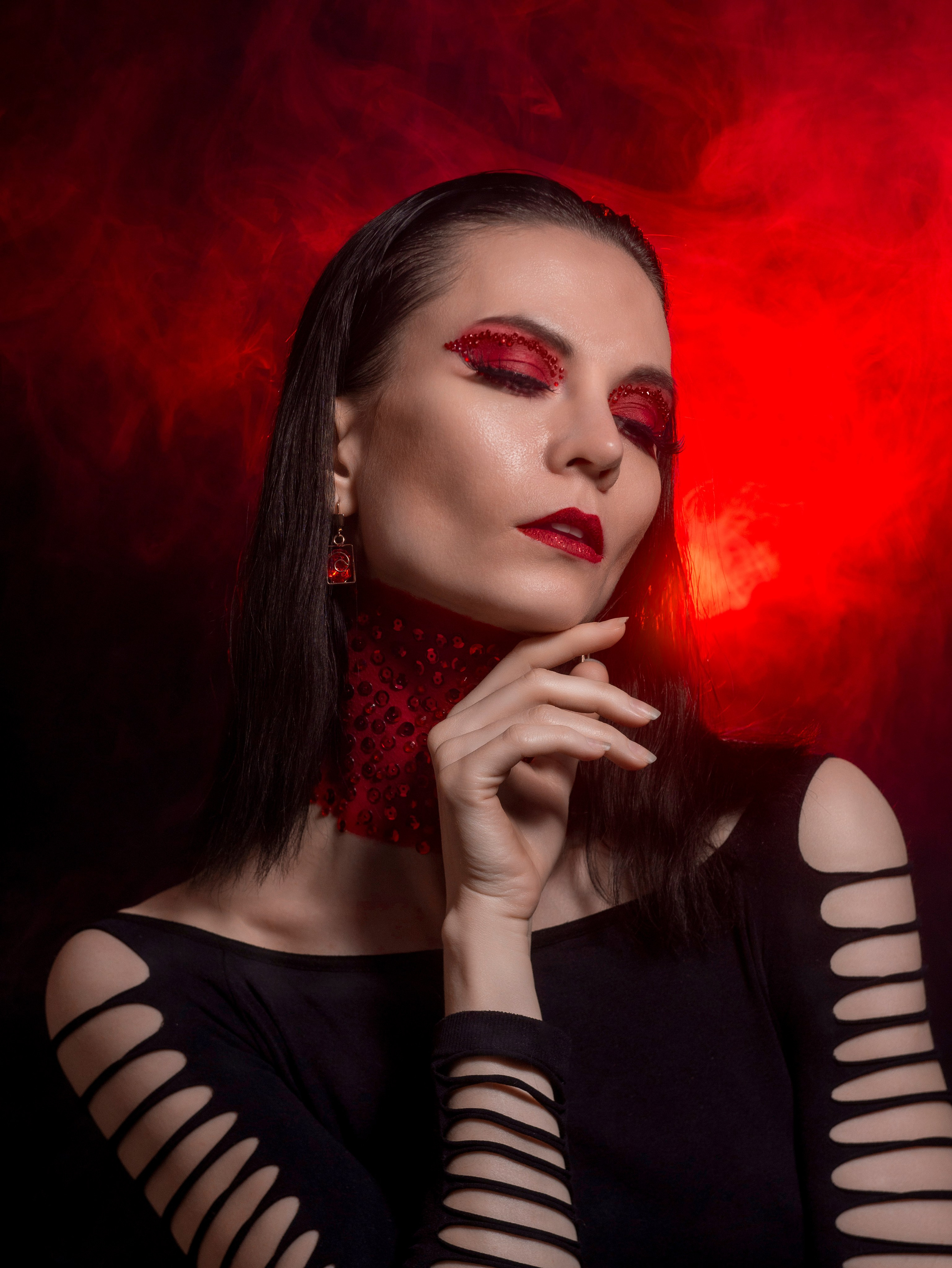 Красный грим. Арт фотограф, женский фотограф Москва
