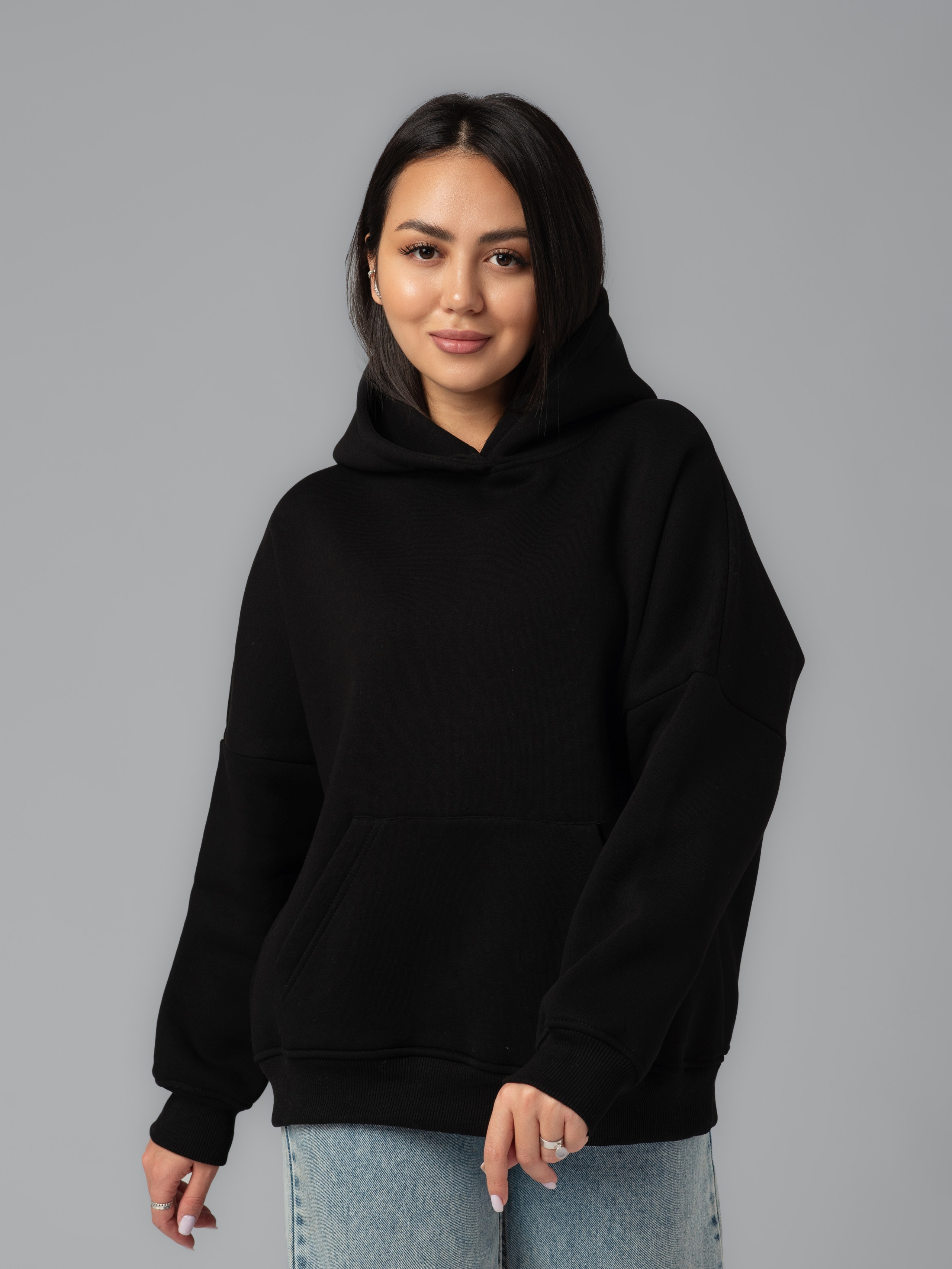 Фотосессия худи на модели на WB