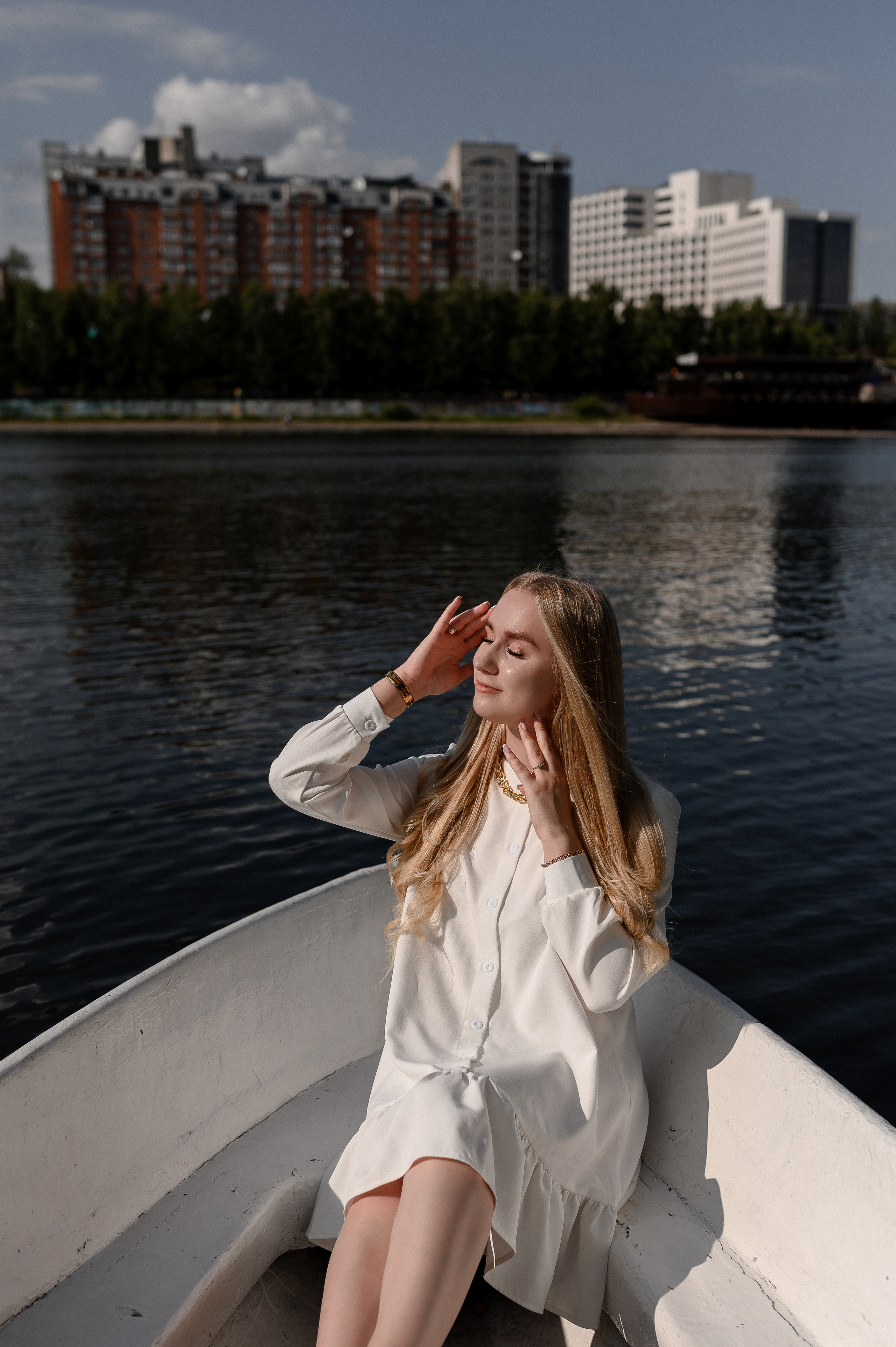 Прогулка на лодочке. Свадебный и семейный фотограф в Красноярске Виктория Тимонина