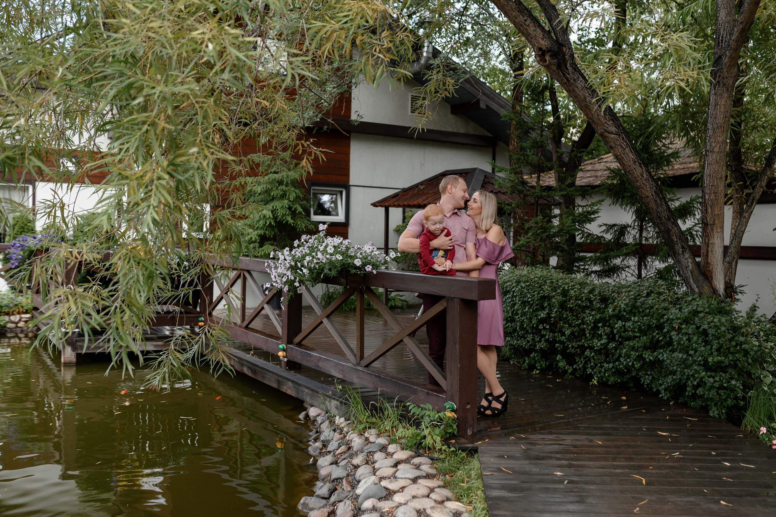 Прогулка в Садах Мечты. Свадебный и семейный фотограф в Красноярске Виктория Тимонина