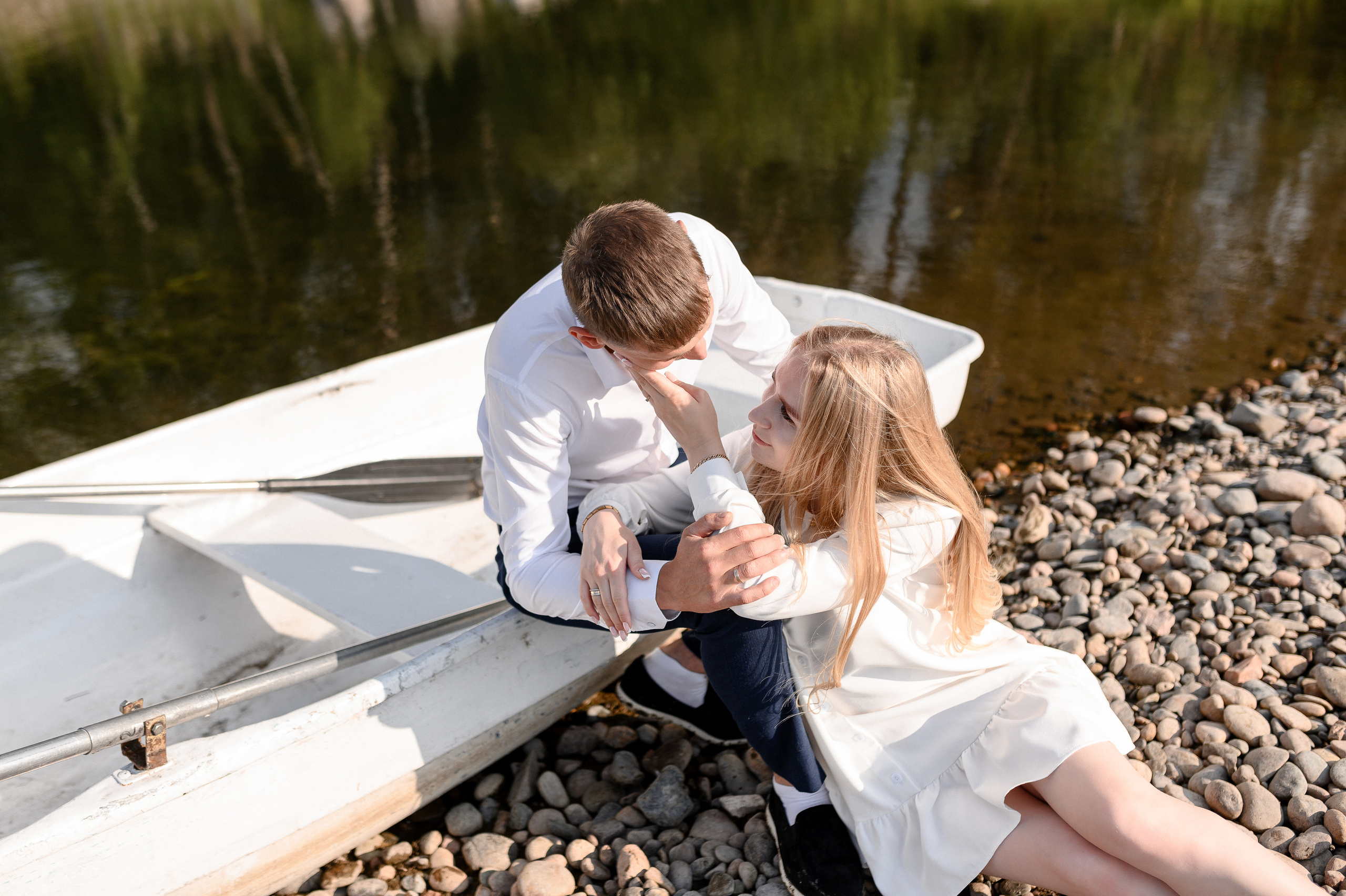 Прогулка на лодочке. Свадебный и семейный фотограф в Красноярске Виктория Тимонина