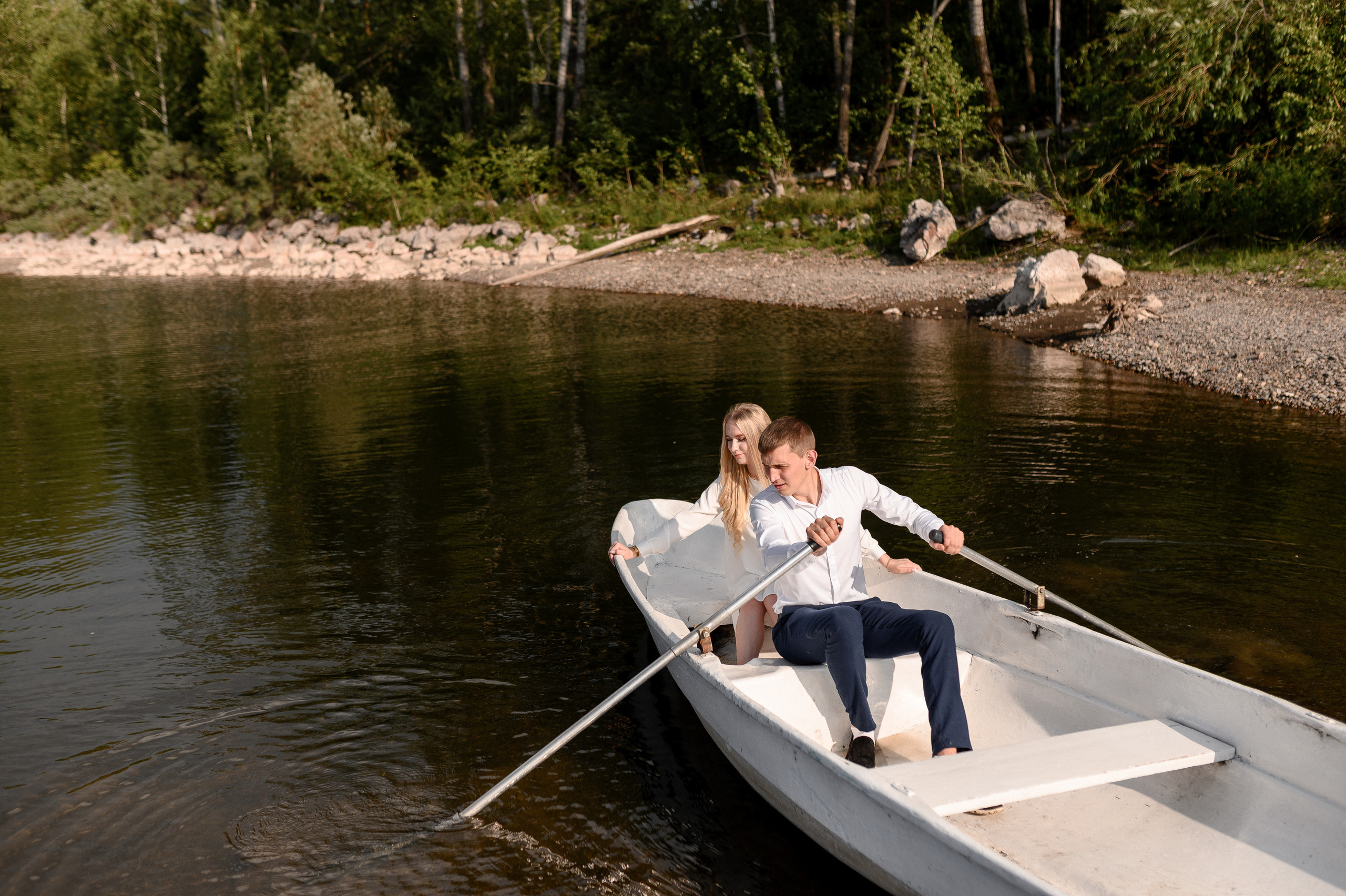 Прогулка на лодочке. Свадебный и семейный фотограф в Красноярске Виктория Тимонина