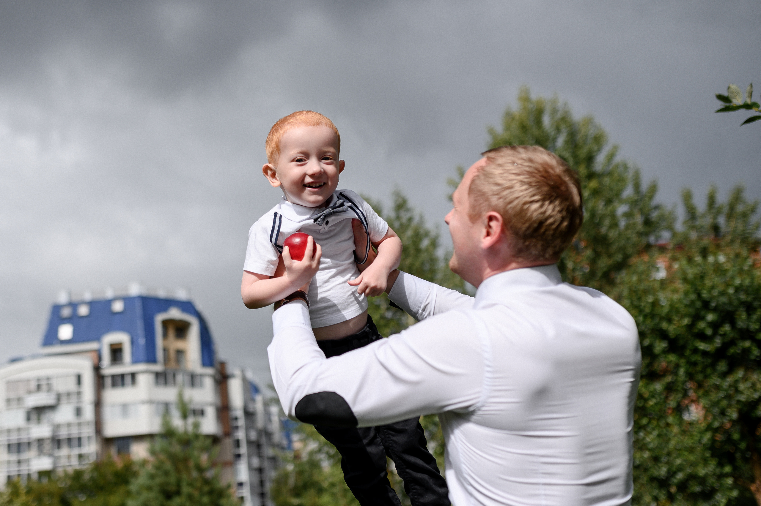 Прогулка в Садах Мечты. Свадебный и семейный фотограф в Красноярске Виктория Тимонина
