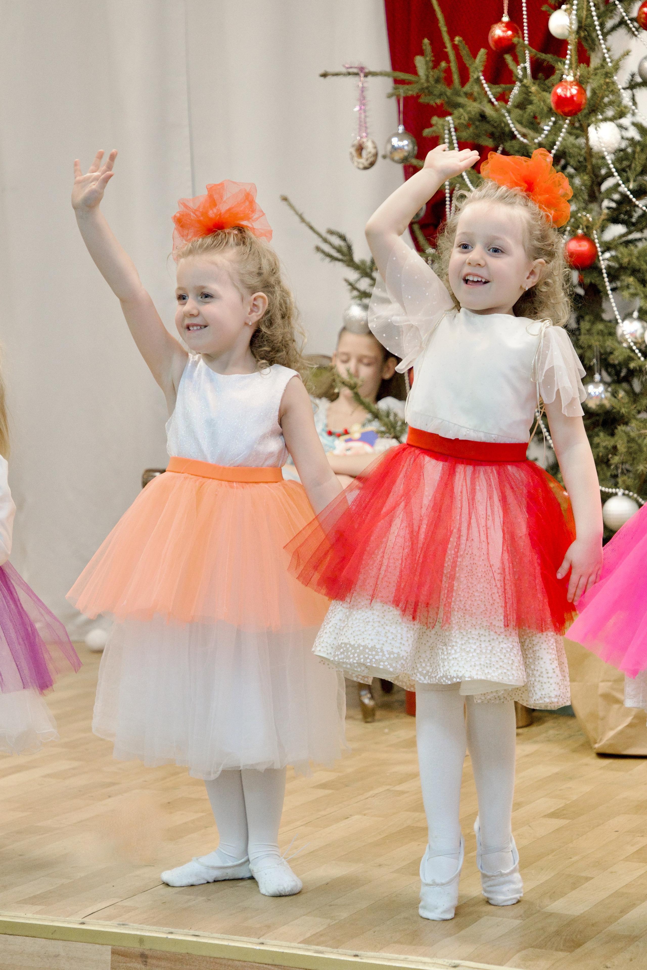 Разные выступления. Школьные выпускные альбомы в Москве Марина Николаева