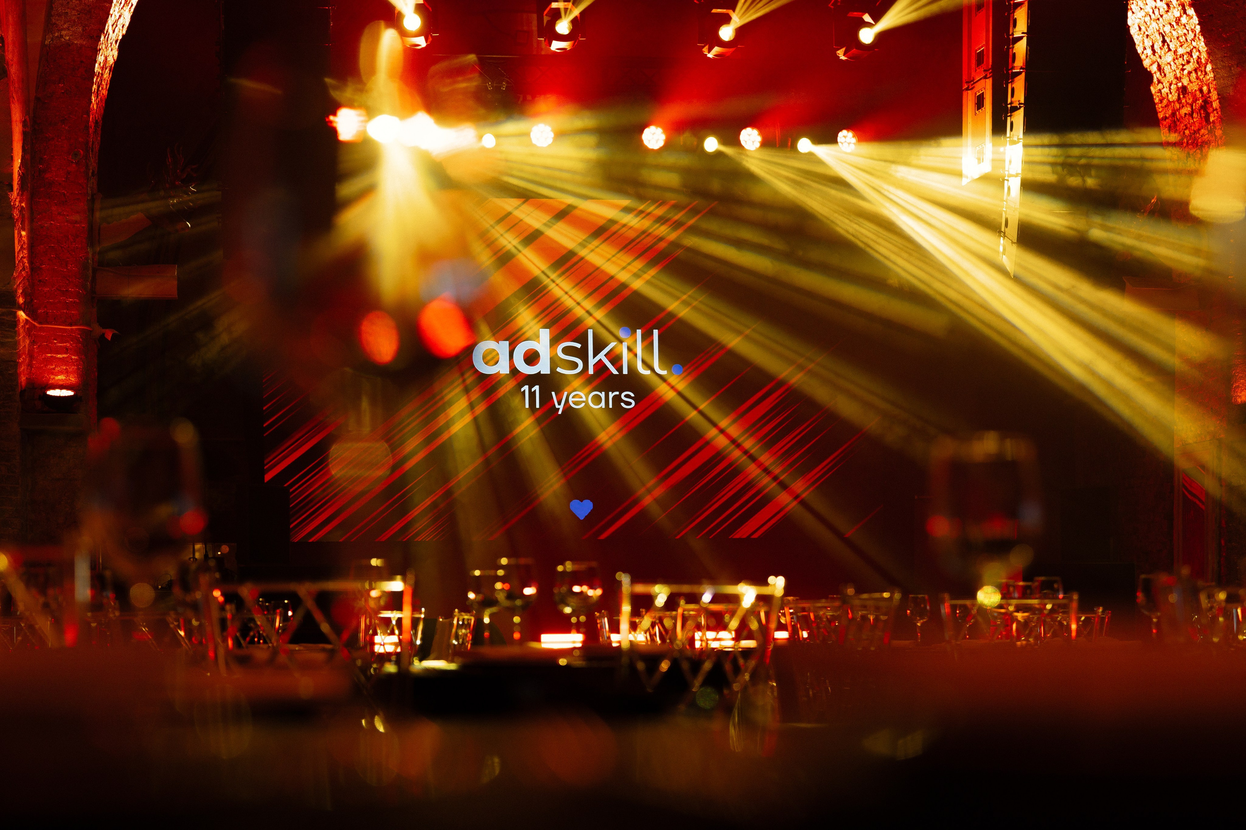 Adskill 11 лет / СПб. BRULLOV HALL. Корпоративный и промышленный фотограф в СПб и Москве | PhotoForBiz