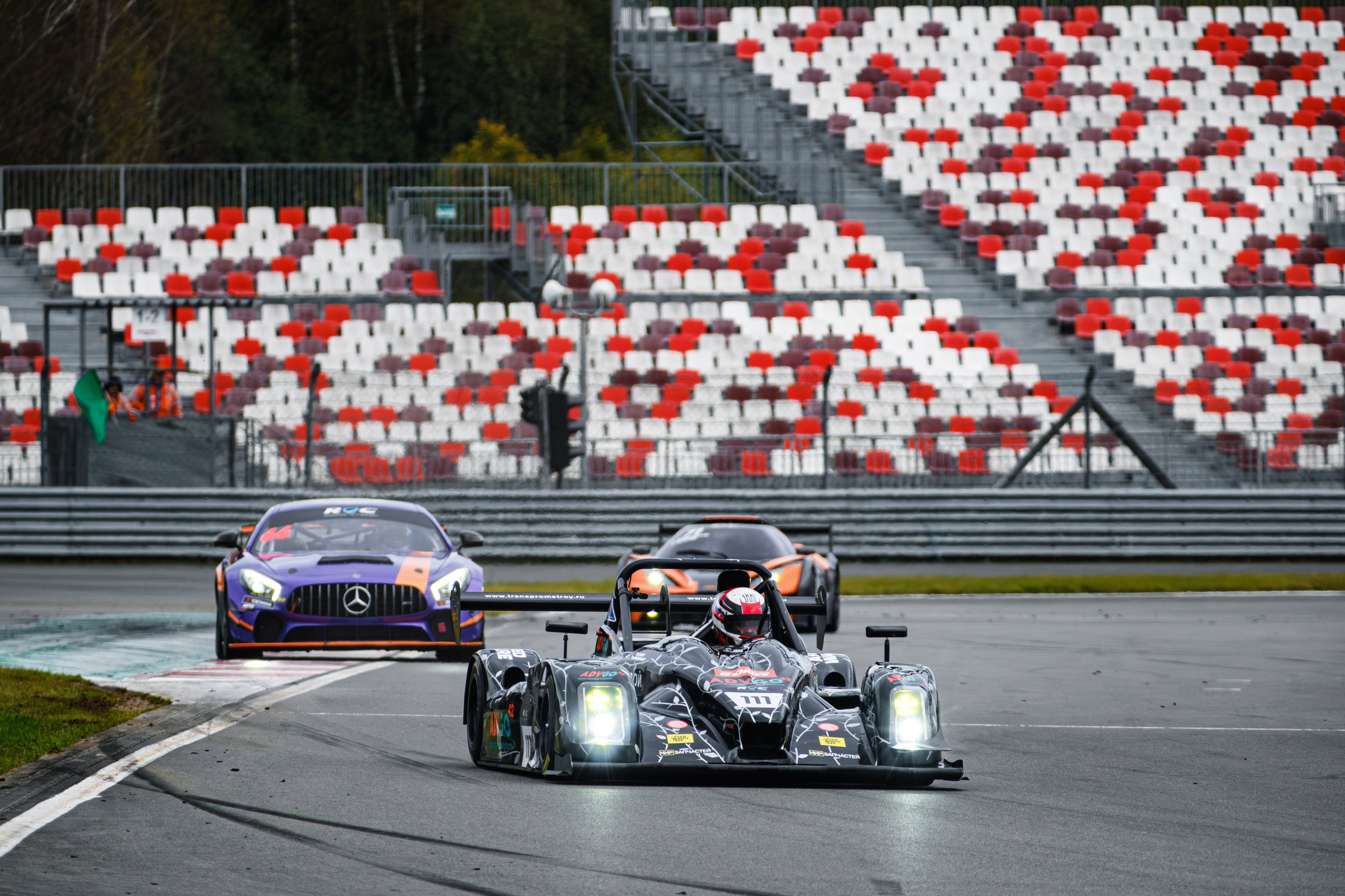 Российская серия гонок на выносливость. Авто и мотоспорт — фотограф Антон Медведев iCoguar