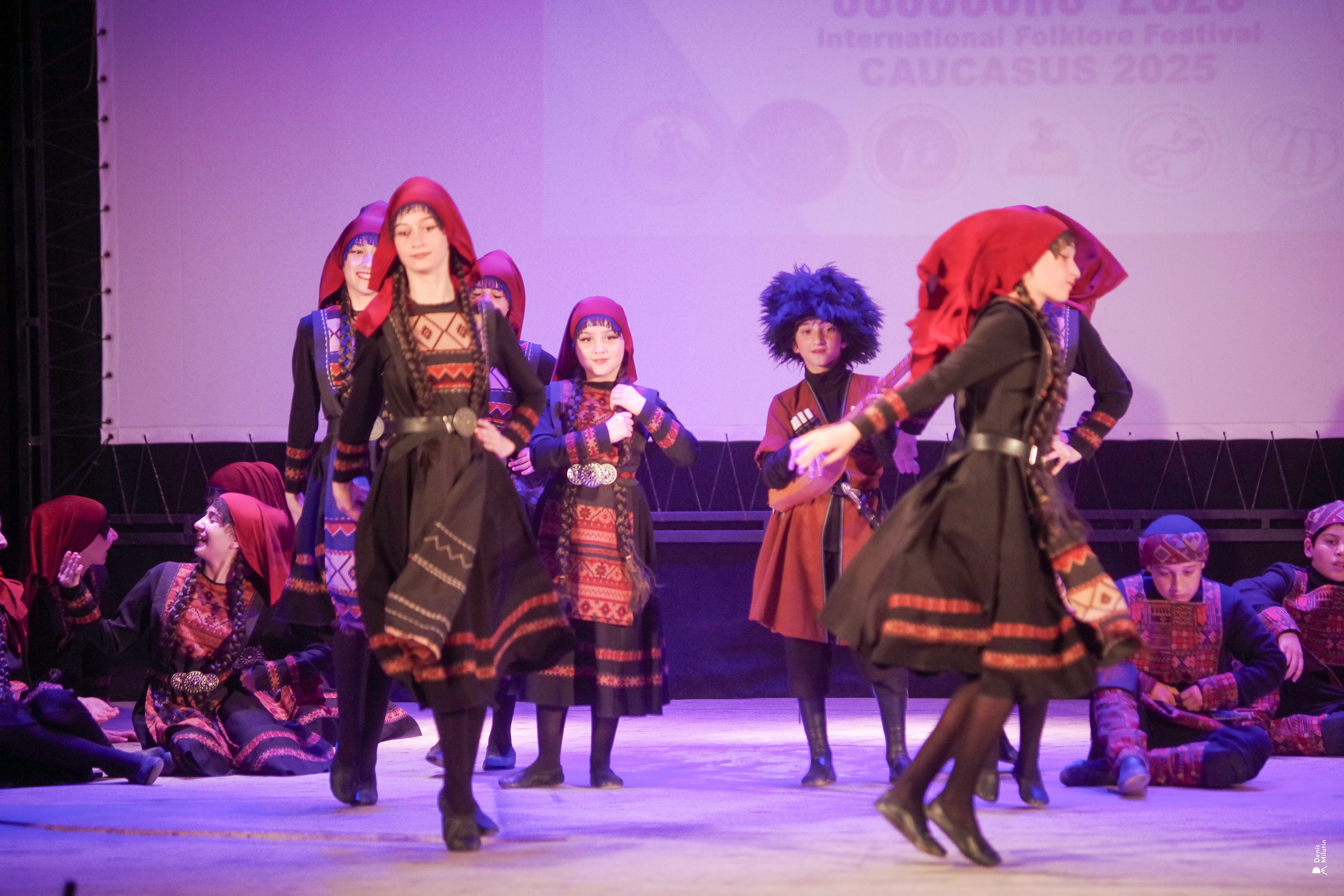 Танцы в прекрасном Они. Портретный фотограф Денис Милютин