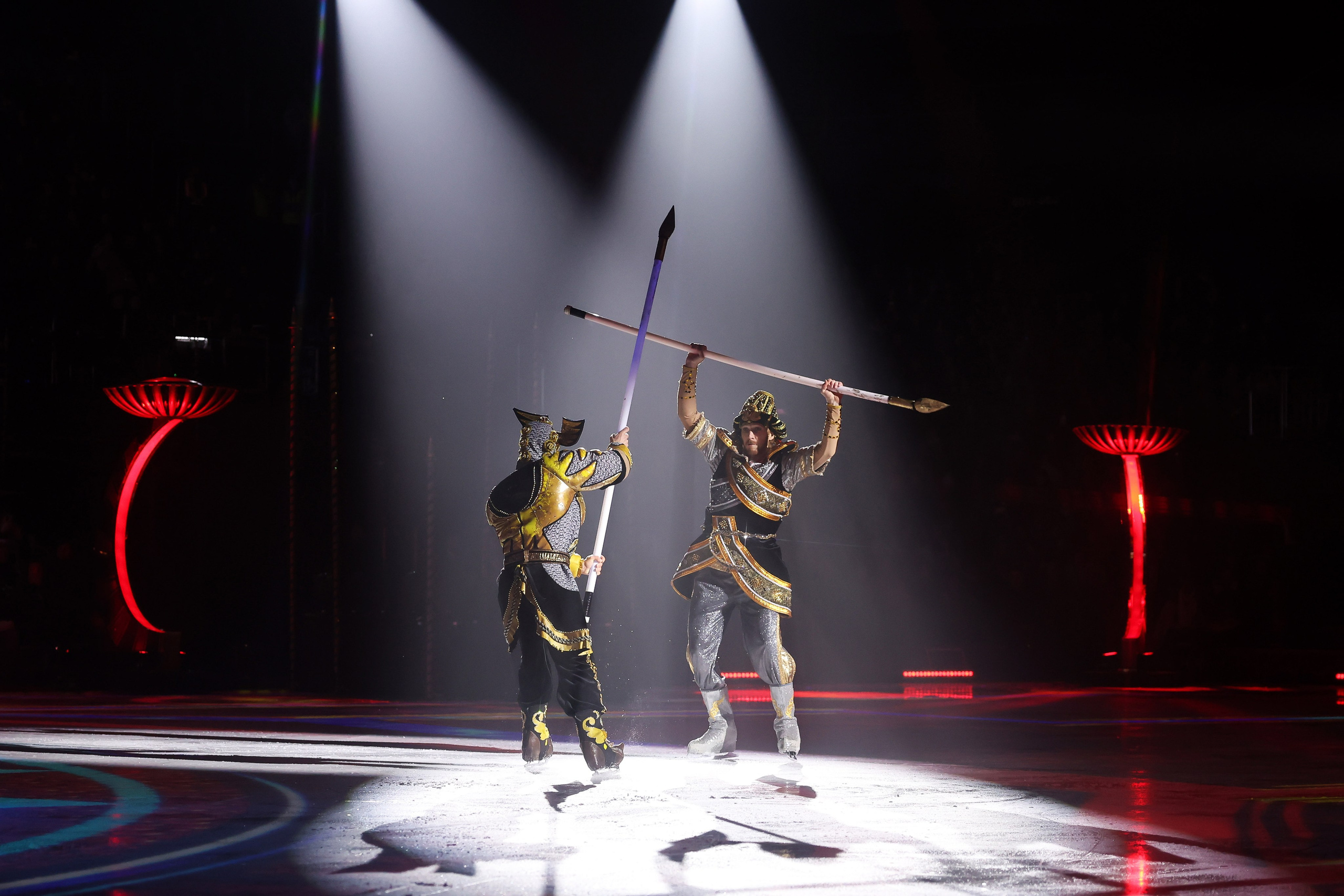 «История любви Шахеризады» шоу на льду 03.01.2024. Спортивный и репортажный фотограф Антон Тереханов