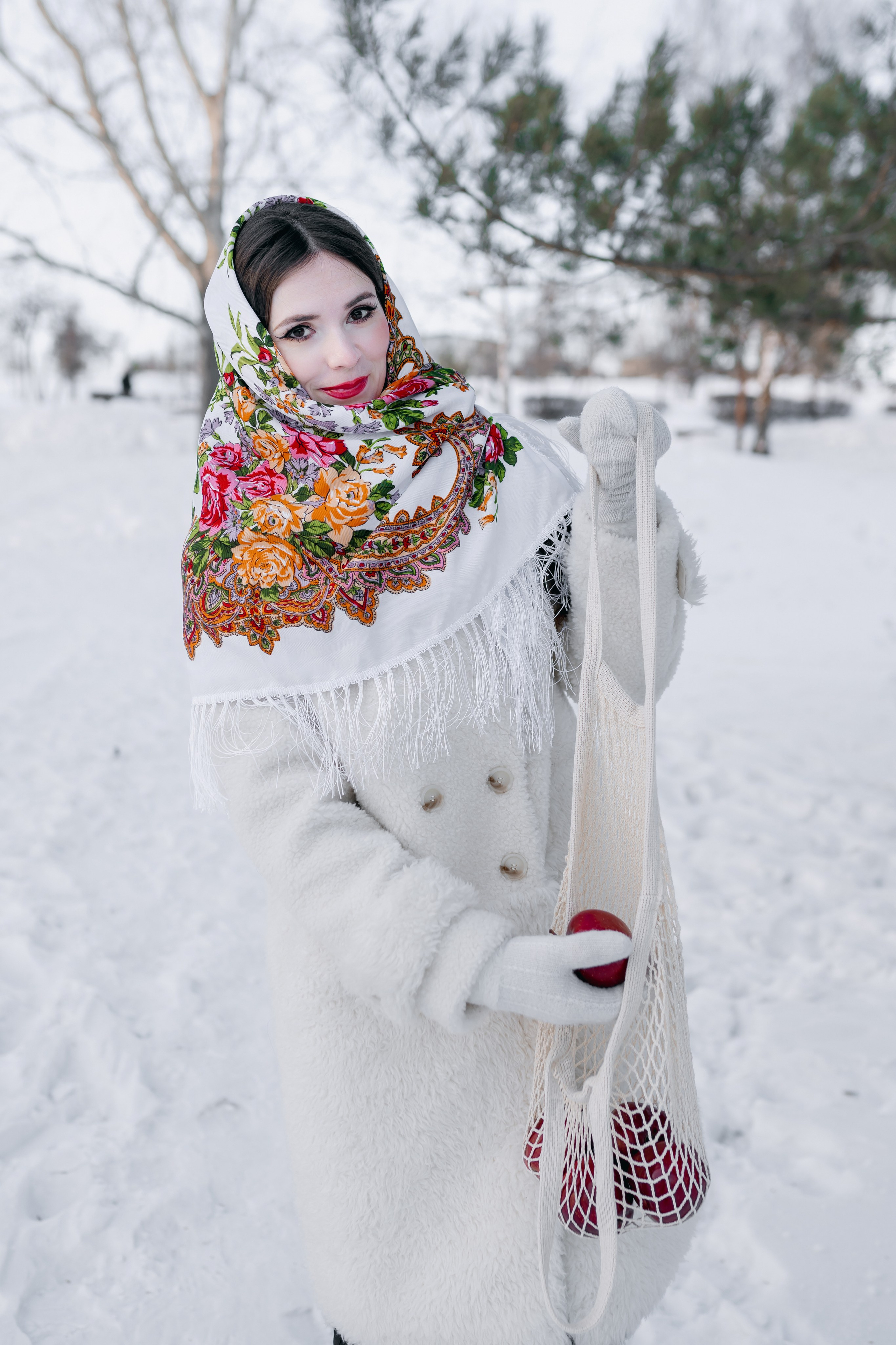 Зимняя фотосессия в русском стиле. Фотограф Ким Наталья в Красноярске