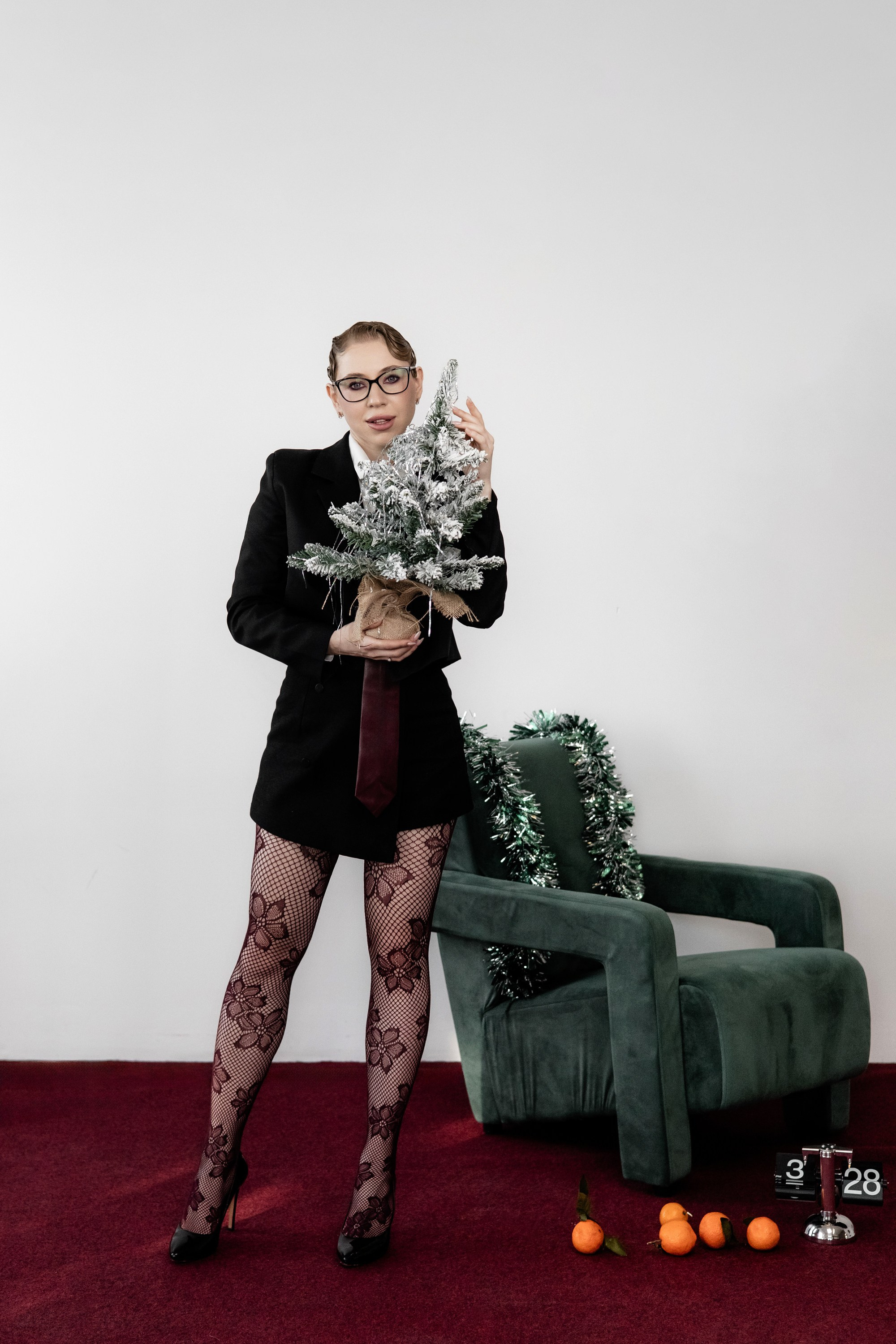 Дарья — new year office core