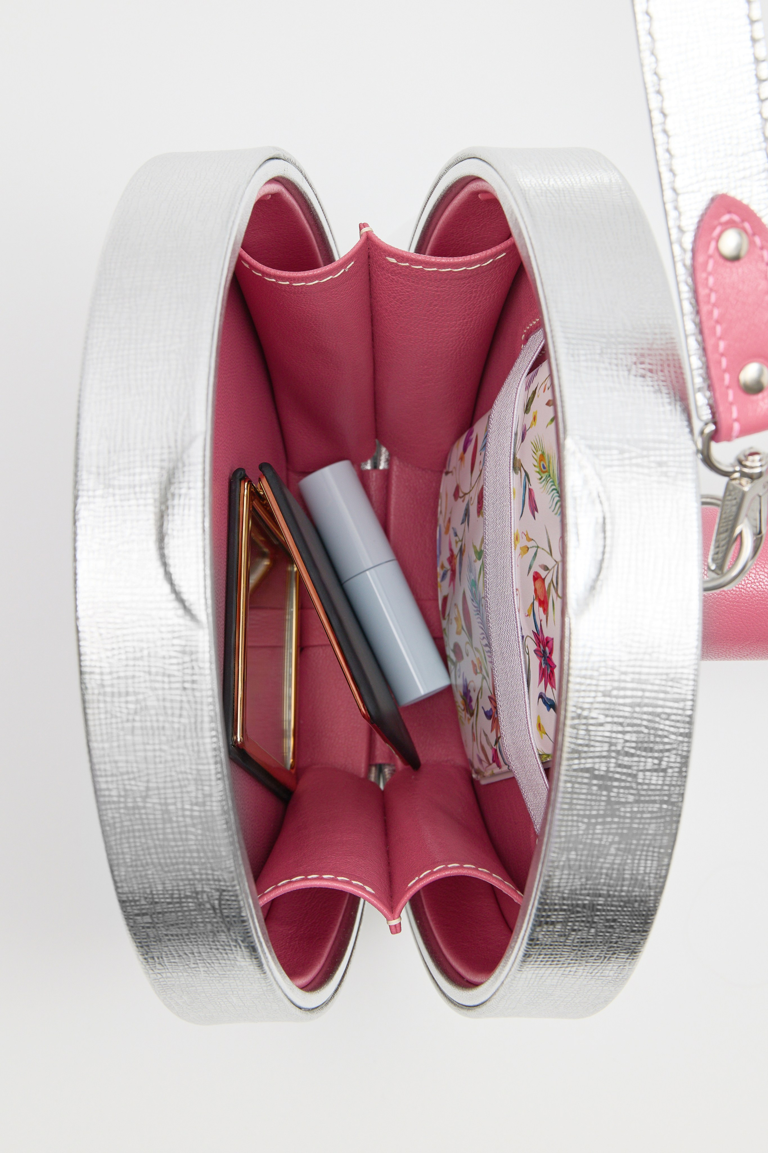 Сумка DUMBBELL BAG Silver. Частный мастер — дизайнер по созданию аксессуаров из кожи Олег Шарыгин
