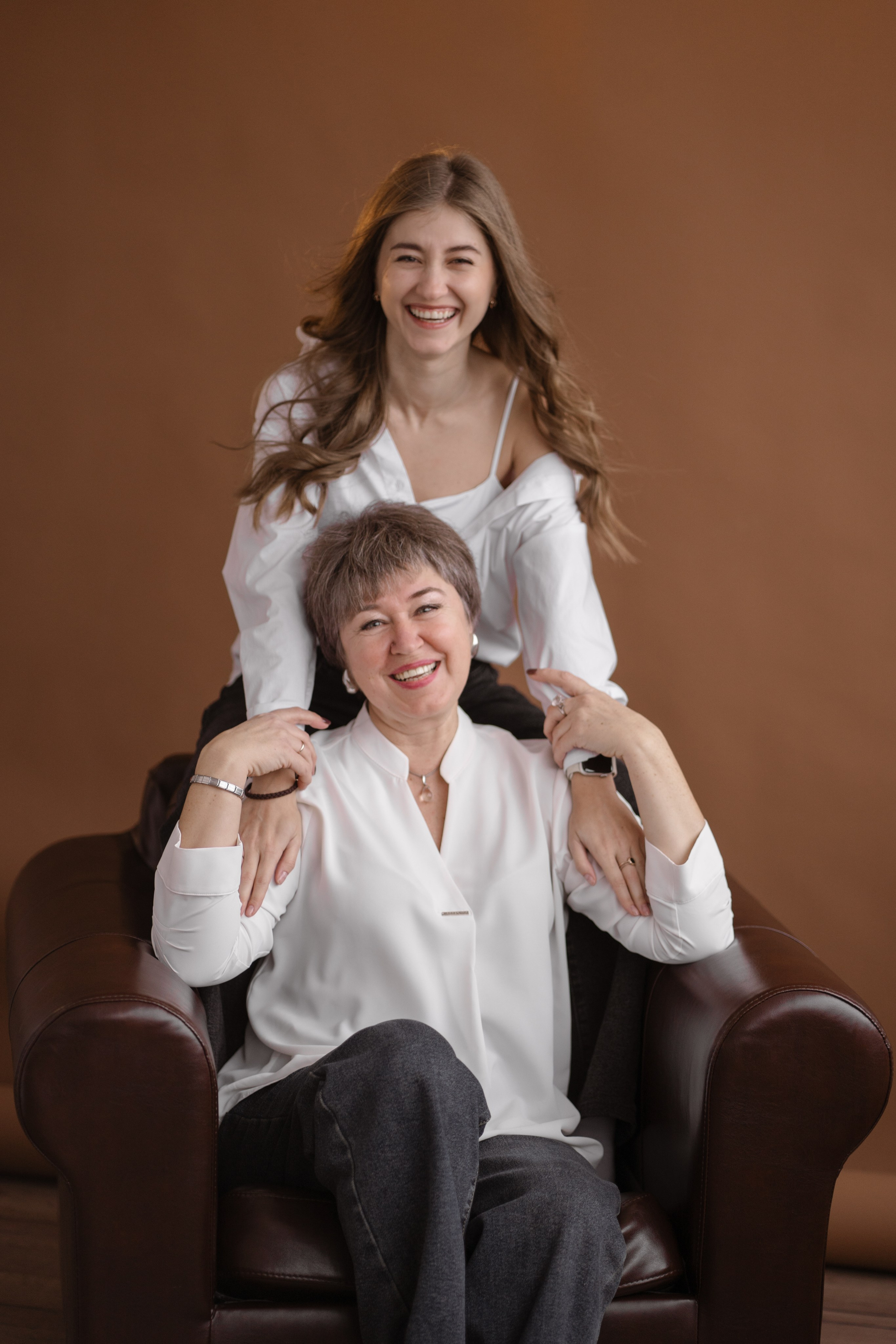 Мама с дочками. Семейный фотограф, фотосессия беременности в Новосибирске Кристина Киб