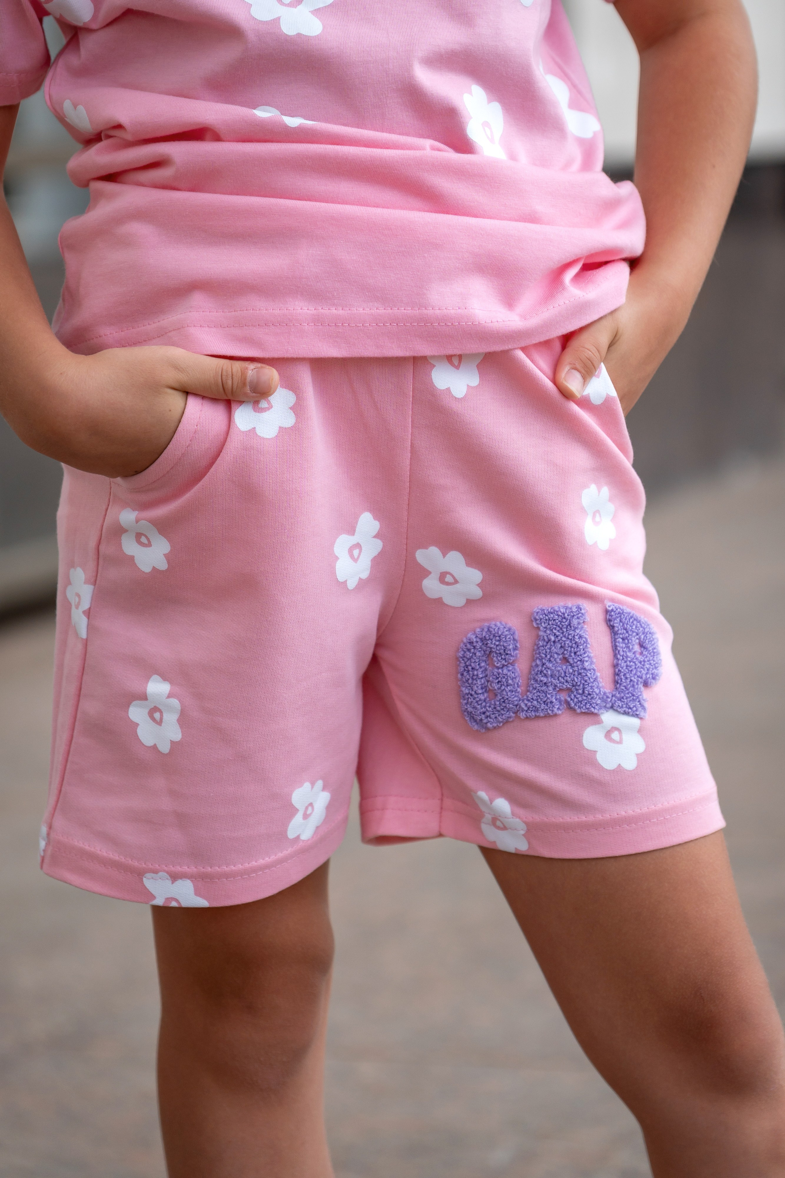 Детские костюмы на улице. Фотограф в Краснодаре и Краснодарском крае Елена Быкова