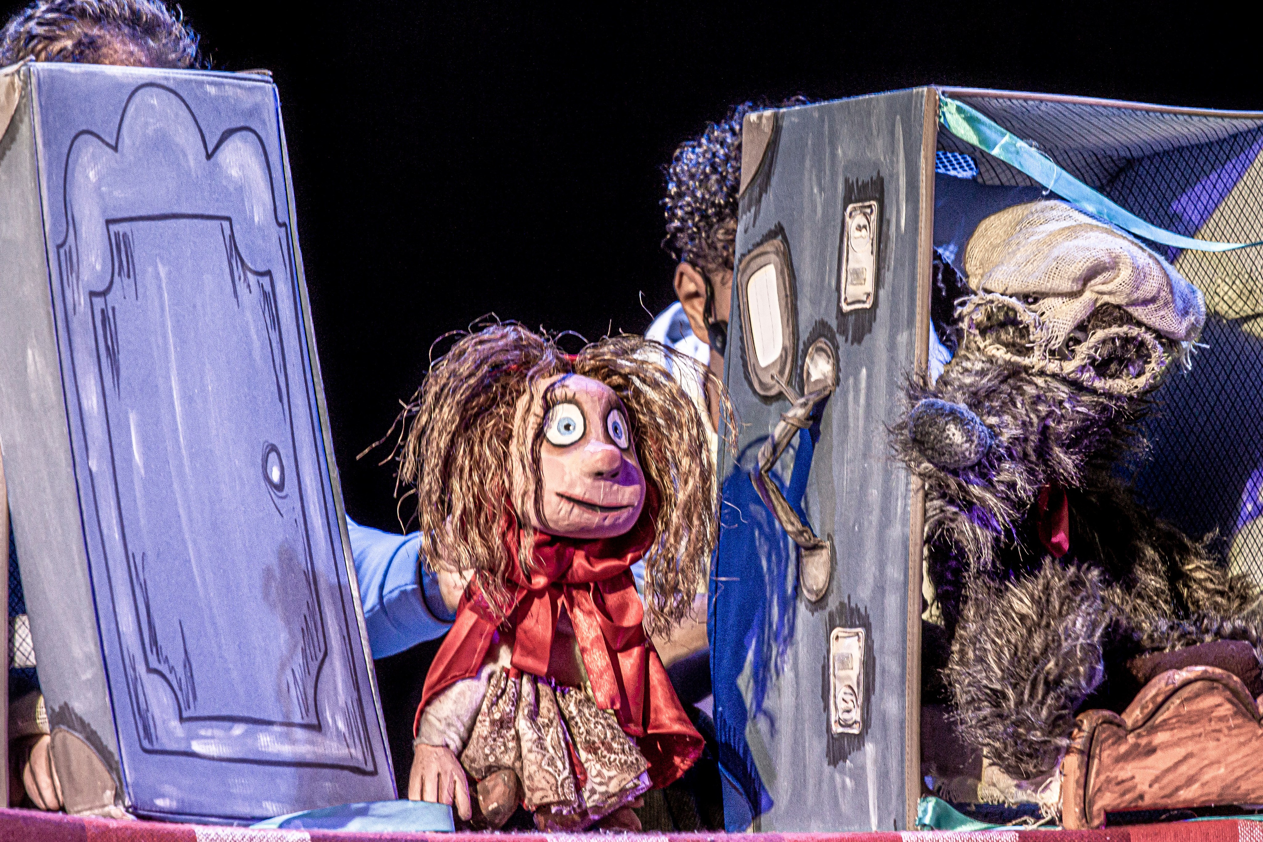 Спектакль театра Саквояж О Красной шапочке. Фотограф в Сочи Юрий Шептаев