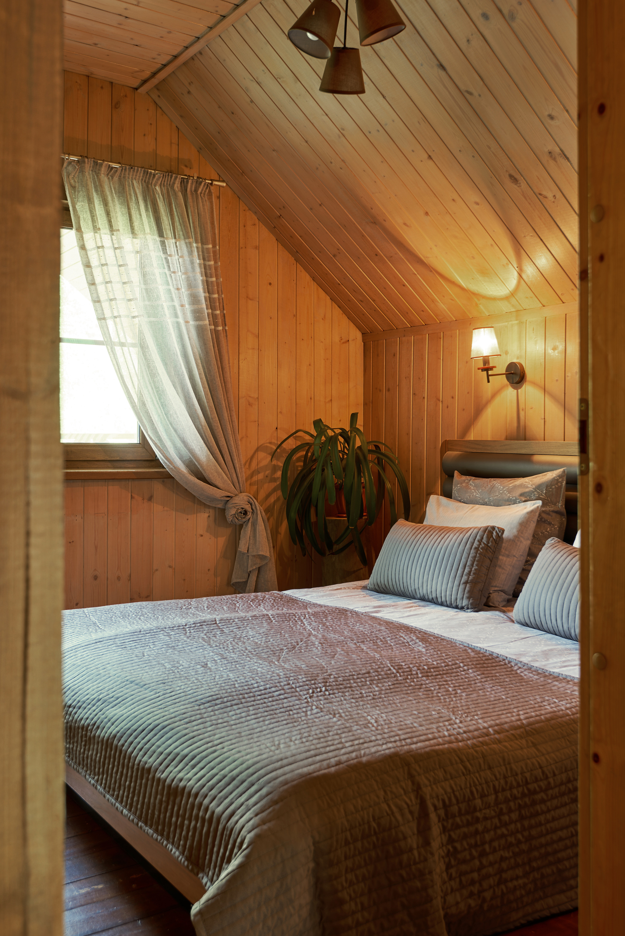 ЭКО КЛУБ ОСТРОВ. Интерьерный и архитектурный фотограф в Сочи МАКСИМ КСЕНЗОВ