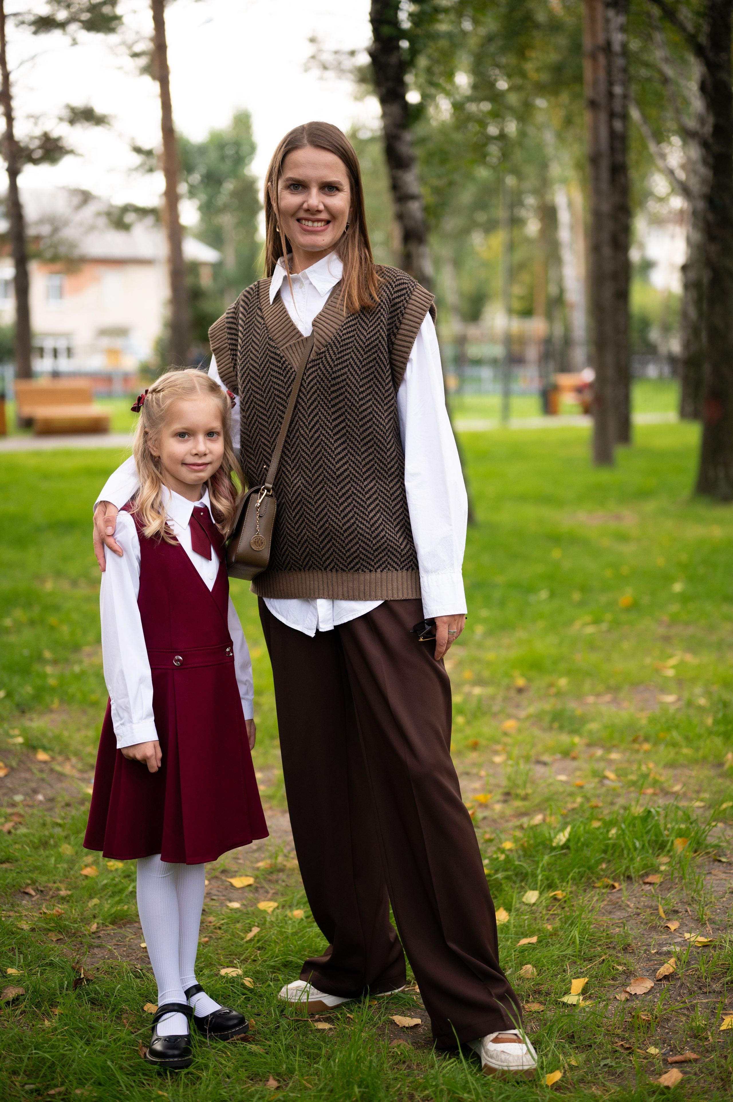 1 сентября 16 гимназия 2 класс (линейка + в классе+ на улице). Фотограф новорожденных, семейный детский в Тюмени Татьяна Морозова