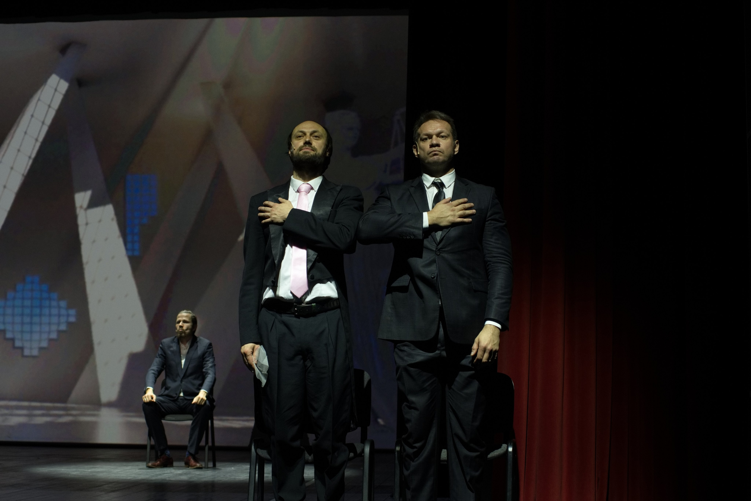 Театр И-Он, Мюнхгаузен. Семейный и детский фотограф Антон Зорин