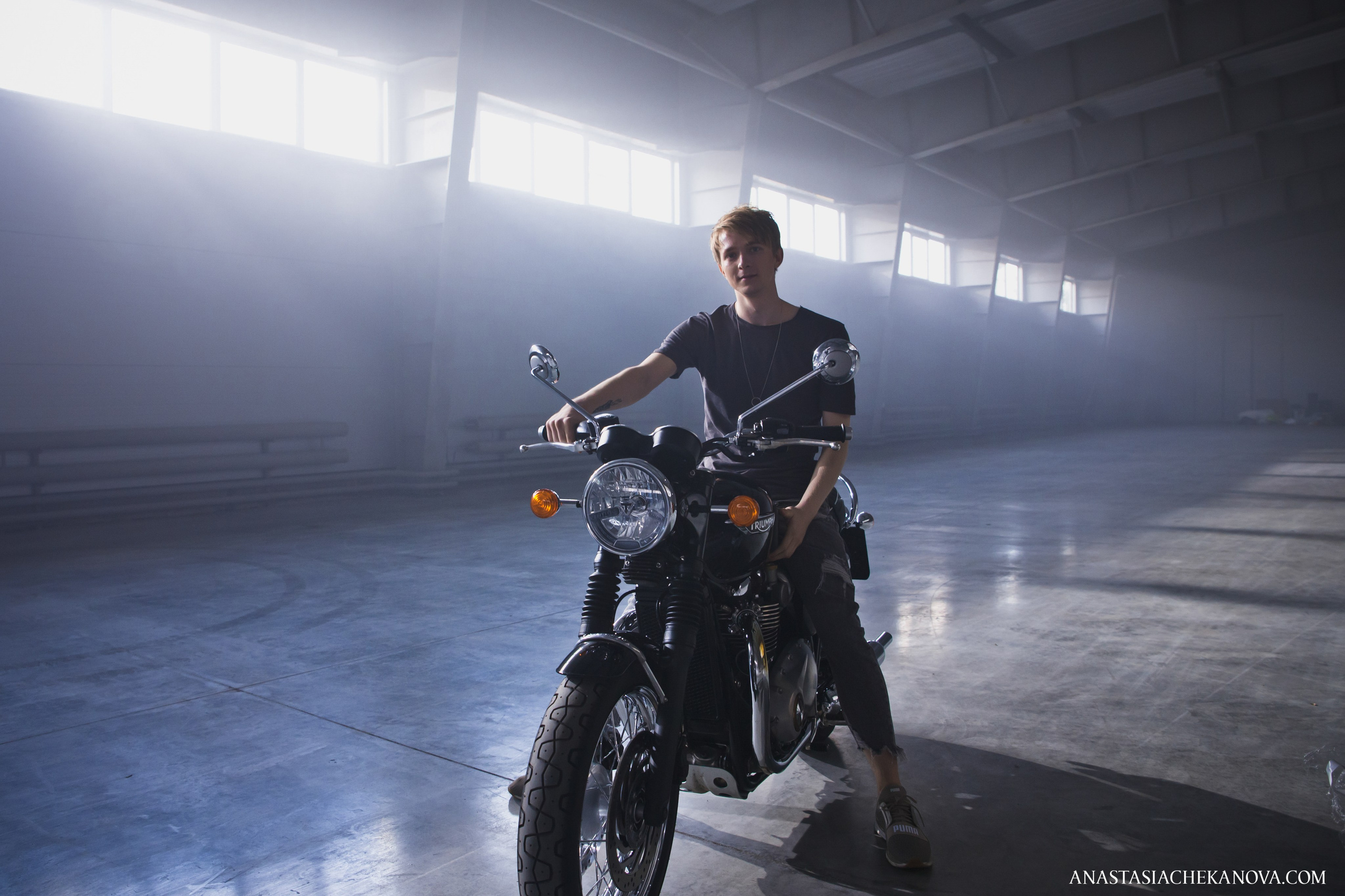 Backstage съемки клипа группы DVOE. Концертный и бурлеск фотограф Москва