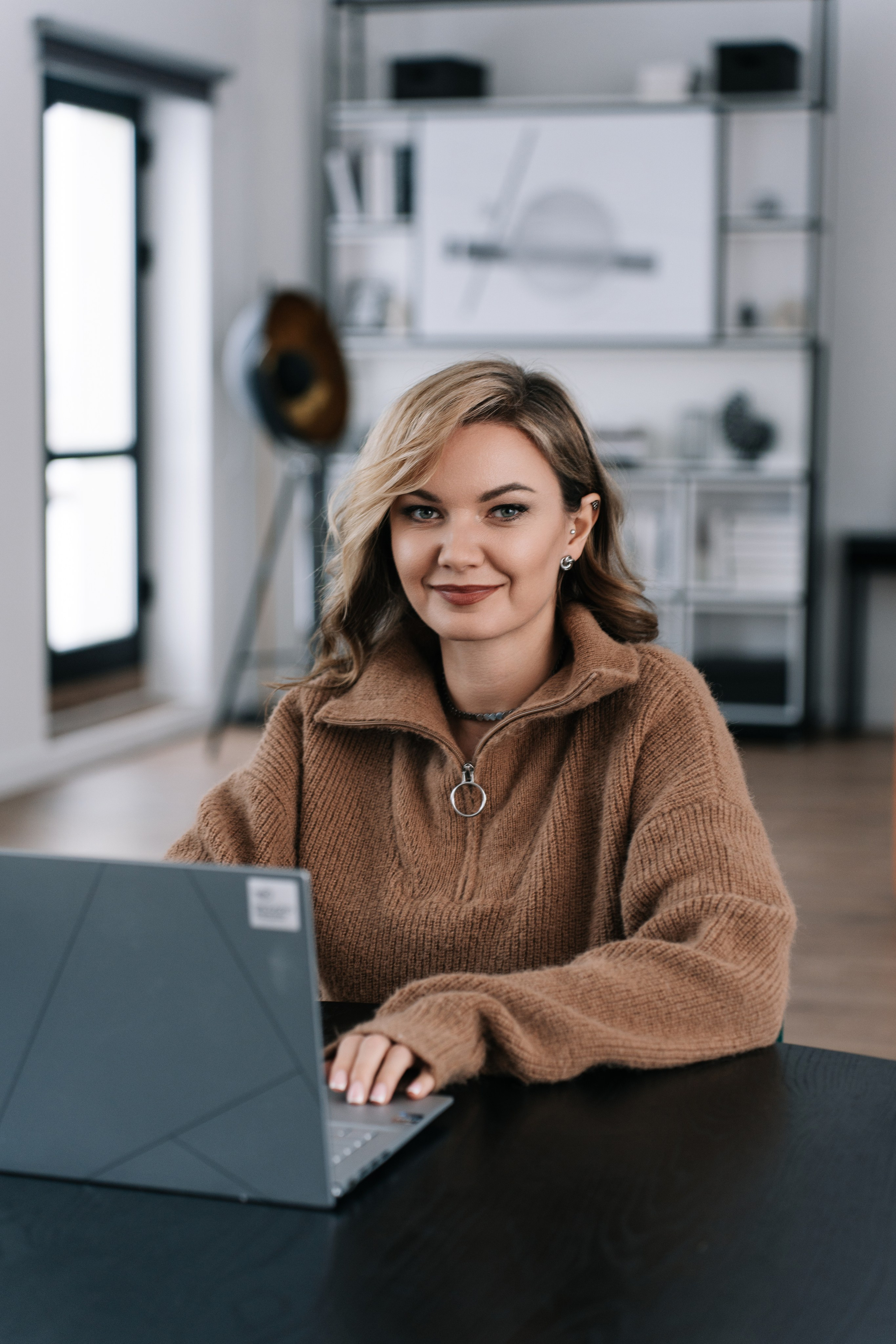 Бизнес фотосессия для сотрудников в фотостудии