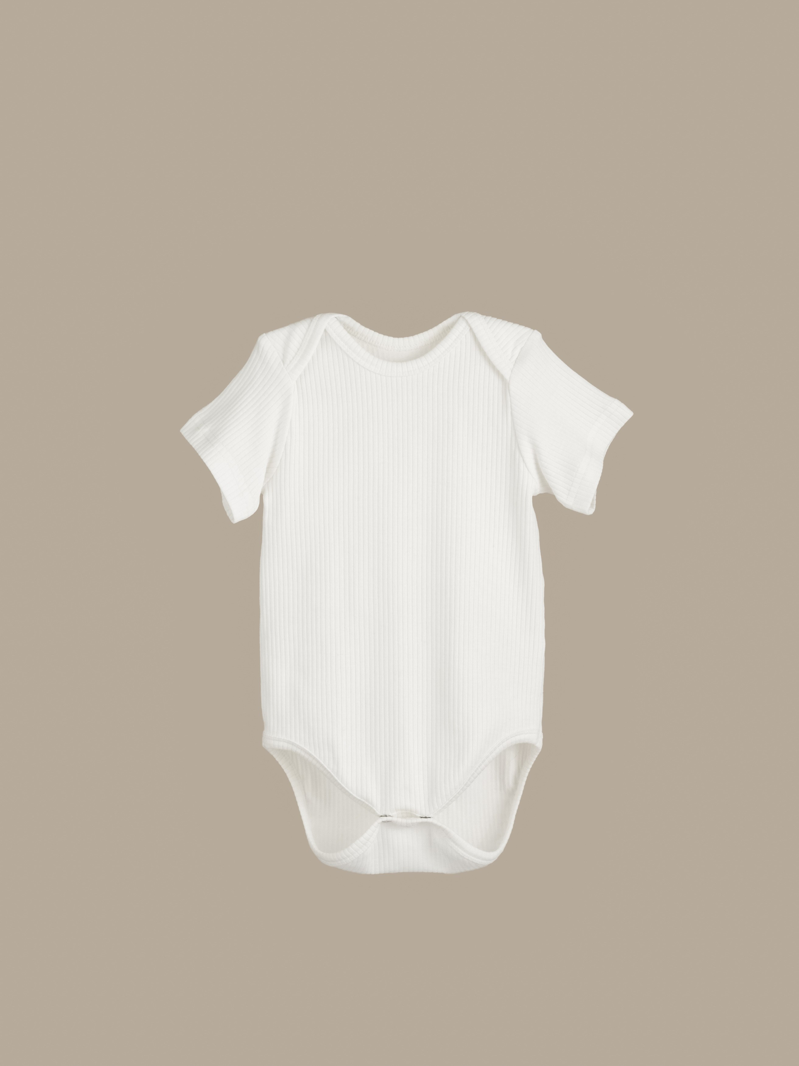 Одежда для детей. Предметный фотограф, инфографика и видео в Санкт-Петербурге