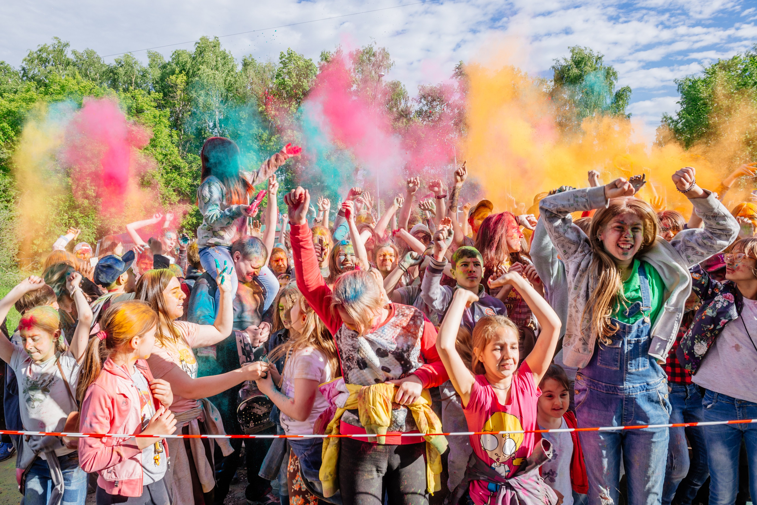 Фестиваль красок Holi. Москва, МО. Фотограф LANA STIL. Семейный, репортажный фотограф, студия. Женский, мужской портрет. Фотографирую территориально в г. Королев, Москва, МО