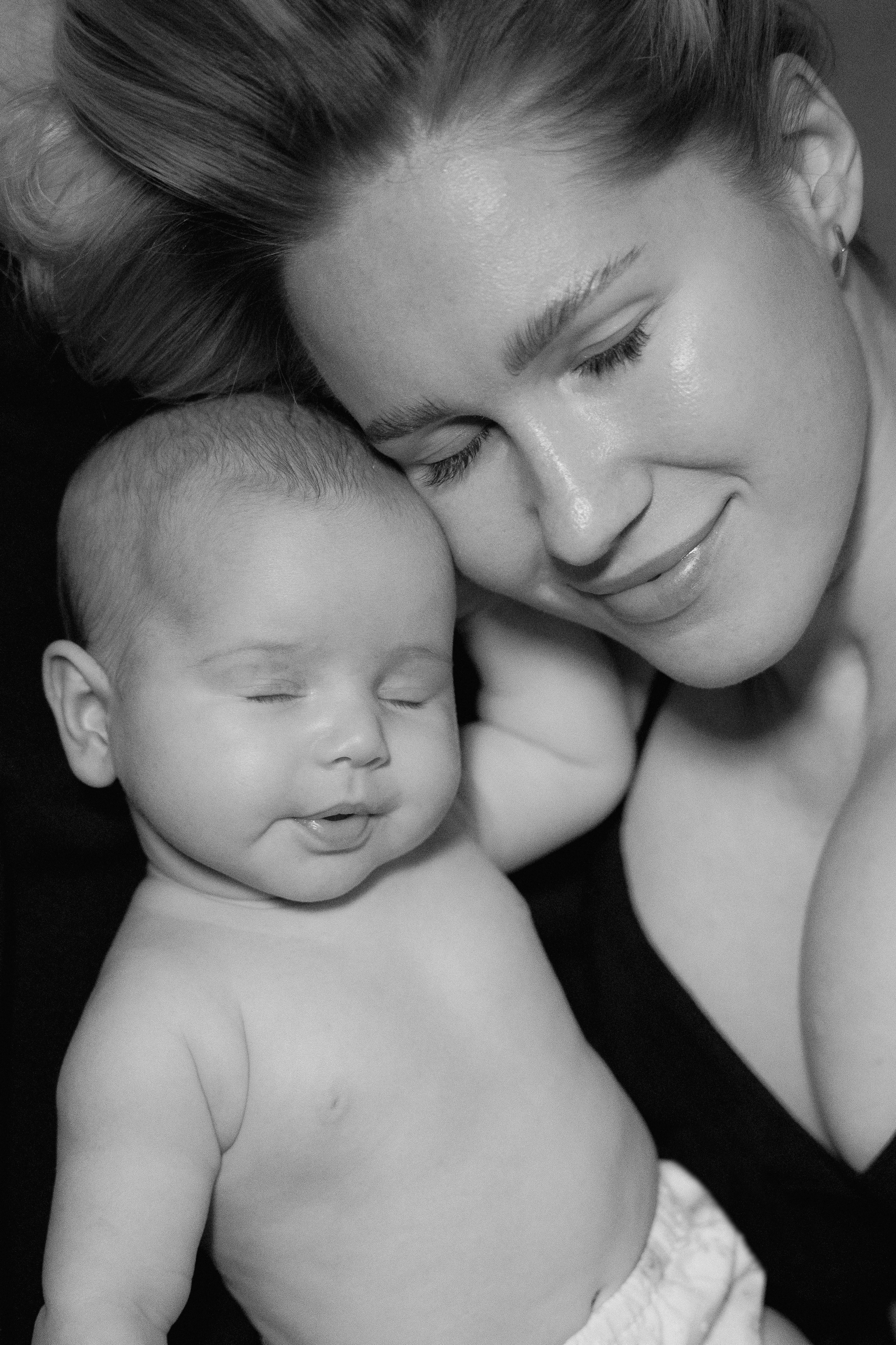 МИР (А) В ОБЪЯТИЯХ МАМЫ. Свадебный и семейный фотограф | Слоним, Гродно| Варя Режа́бек