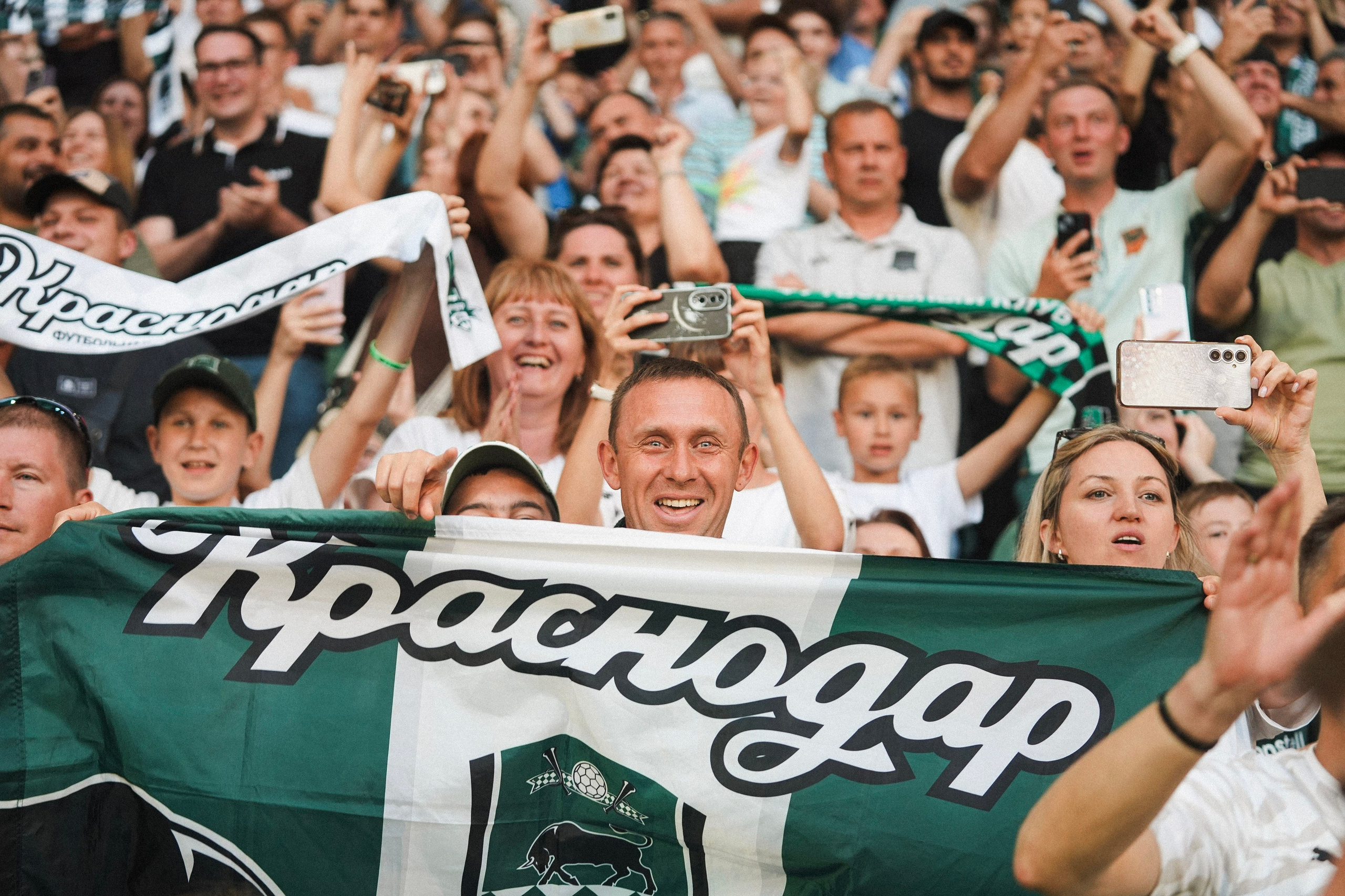 Футбольный матч Краснодар-Динамо. Фотограф с психологическим образованием