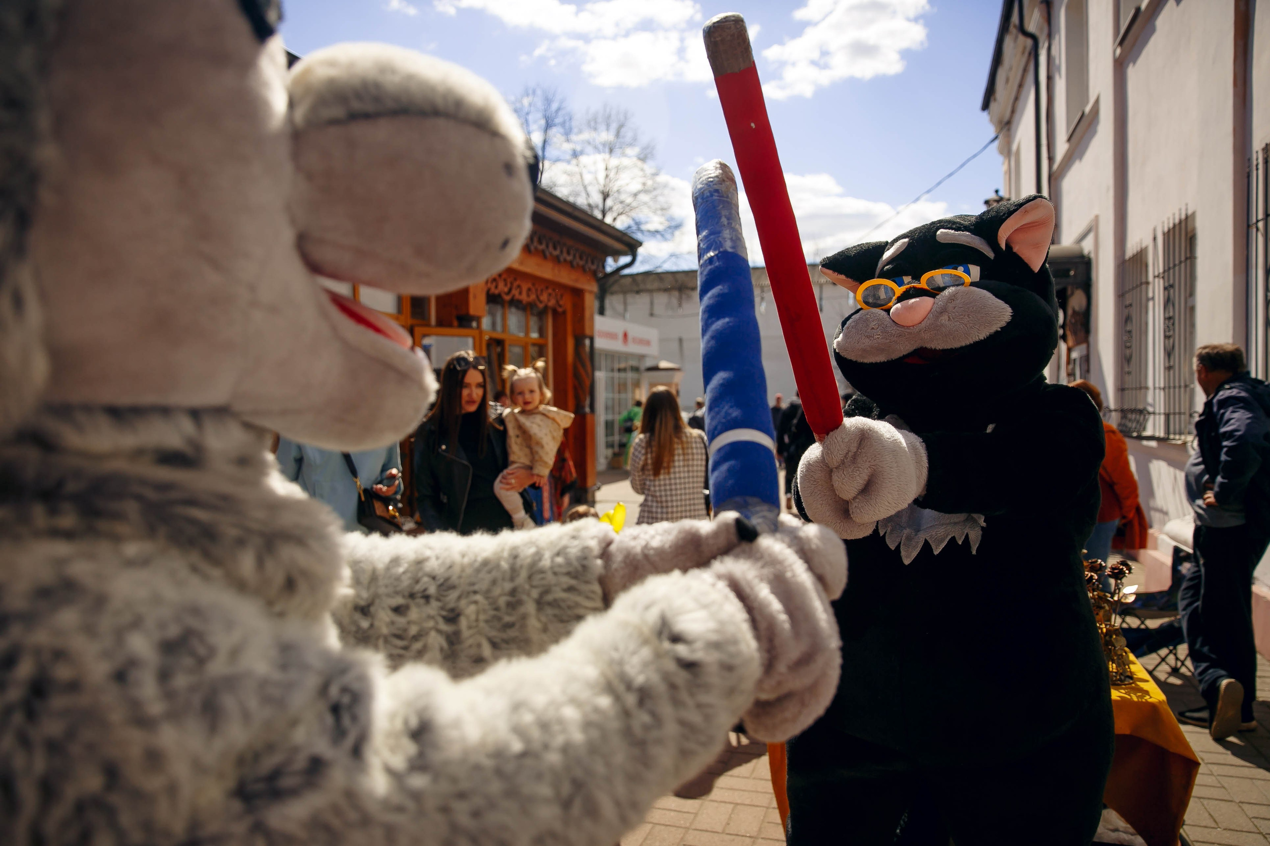 Алеша попович двор. Ваш репортажный фотограф Артемий Антонов