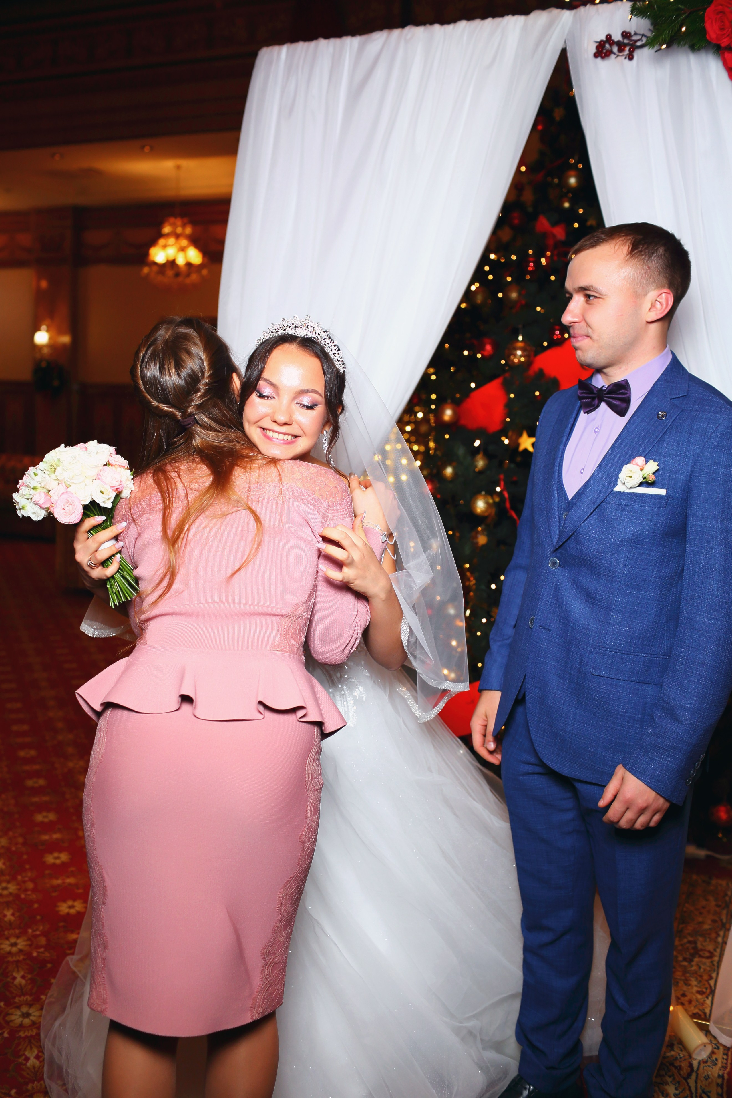 Съемка выездной регистрации в отеле. Свадебный и репортажный фотограф в Ярославле и Санкт-Петербурге Роман Микрюков