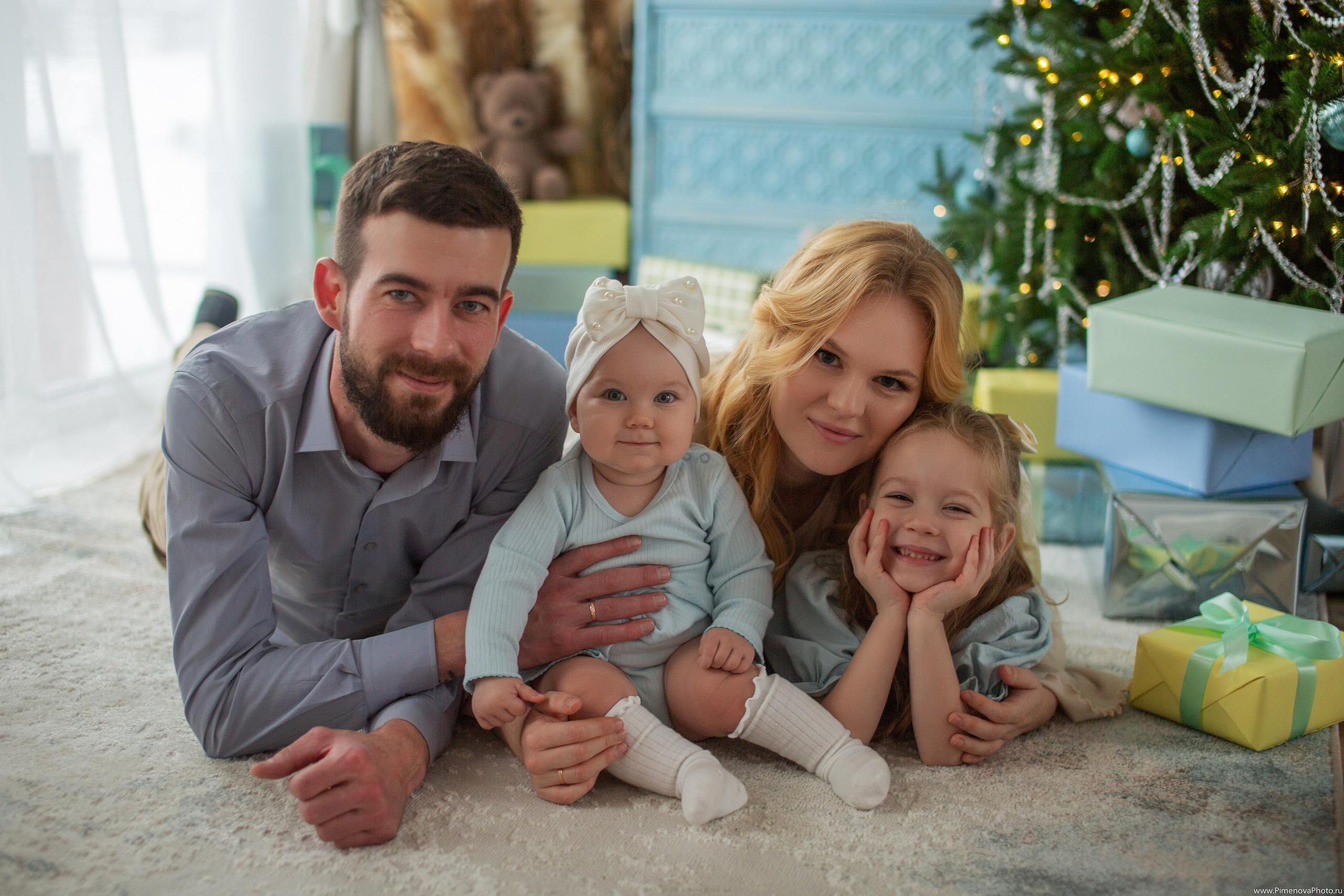 Новогодняя история: Ариана и Амелия. Семейный и детский фотограф в Петрозаводске