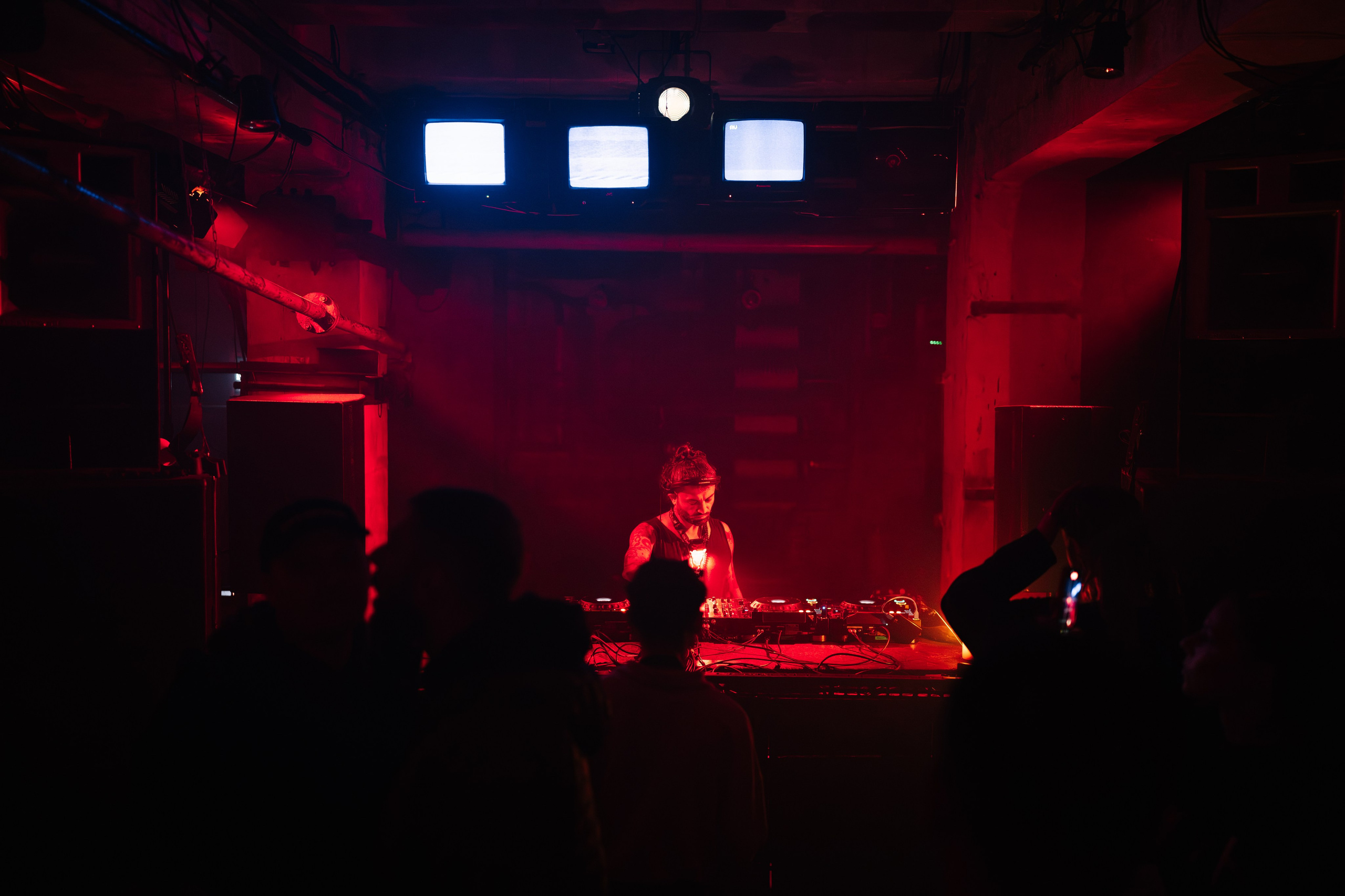 SICK YEARS, ARMA ╳ SILA SVETA. @tomrus: Рустам Шагиморданов — фотограф