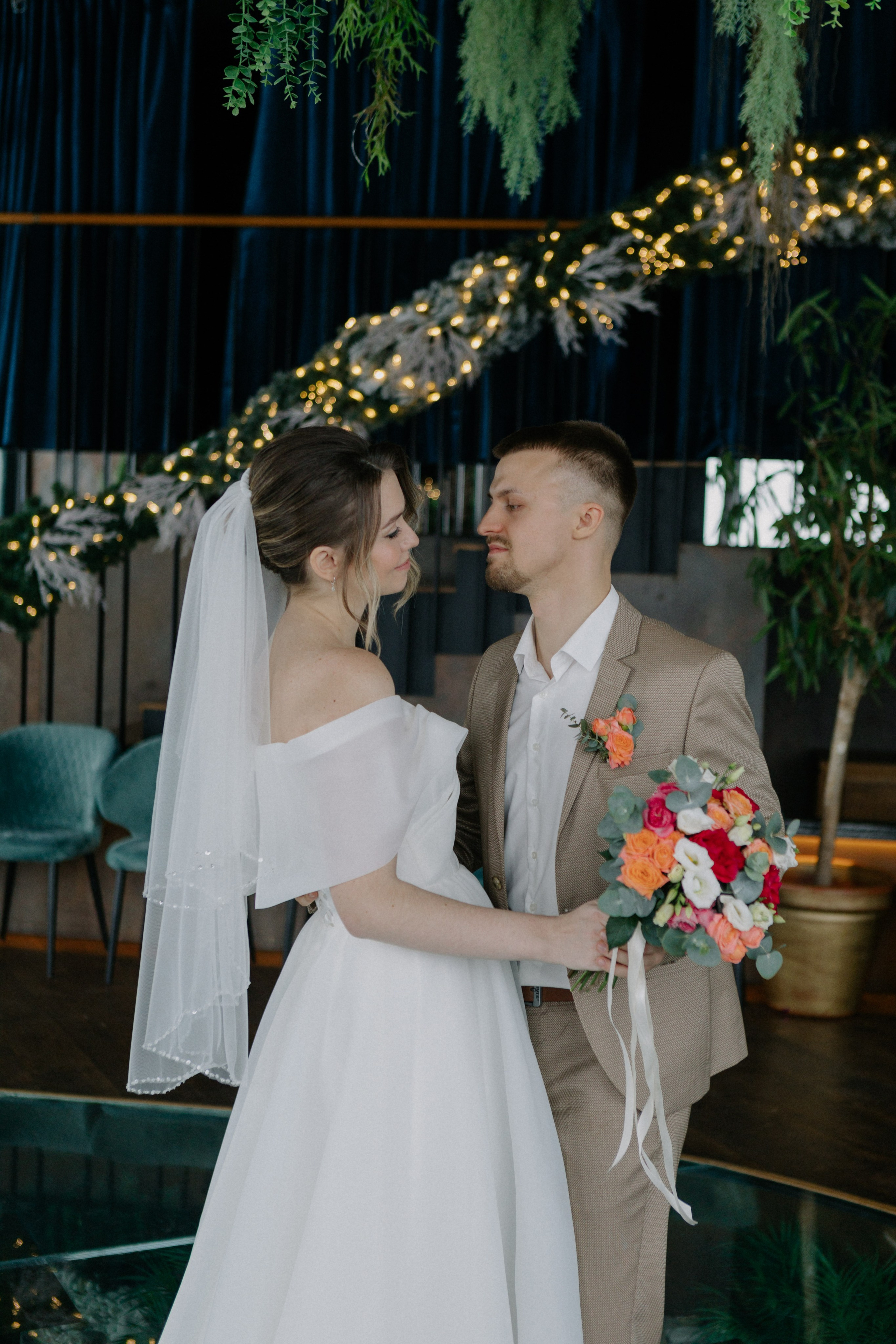 Ксюша и Илья. Утро в отеле роспись в Birds. Свадебный и портретный фотограф в Москве Анастасия Масюк