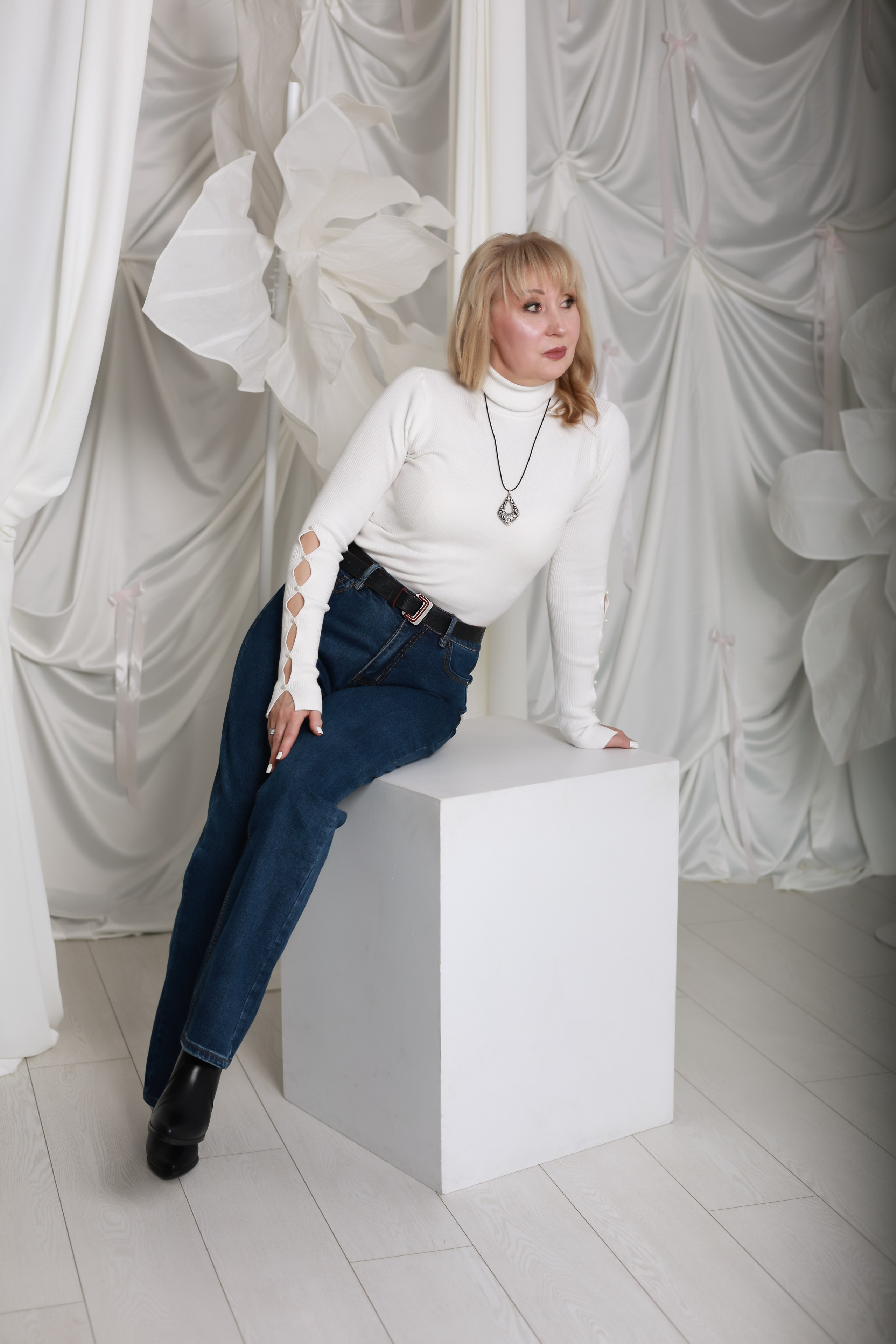 Индивидуальные съемки. Женские портреты. «ФотоЛерия» ФОТОГРАФ ВЫПУСКНЫЕ АЛЬБОМЫ