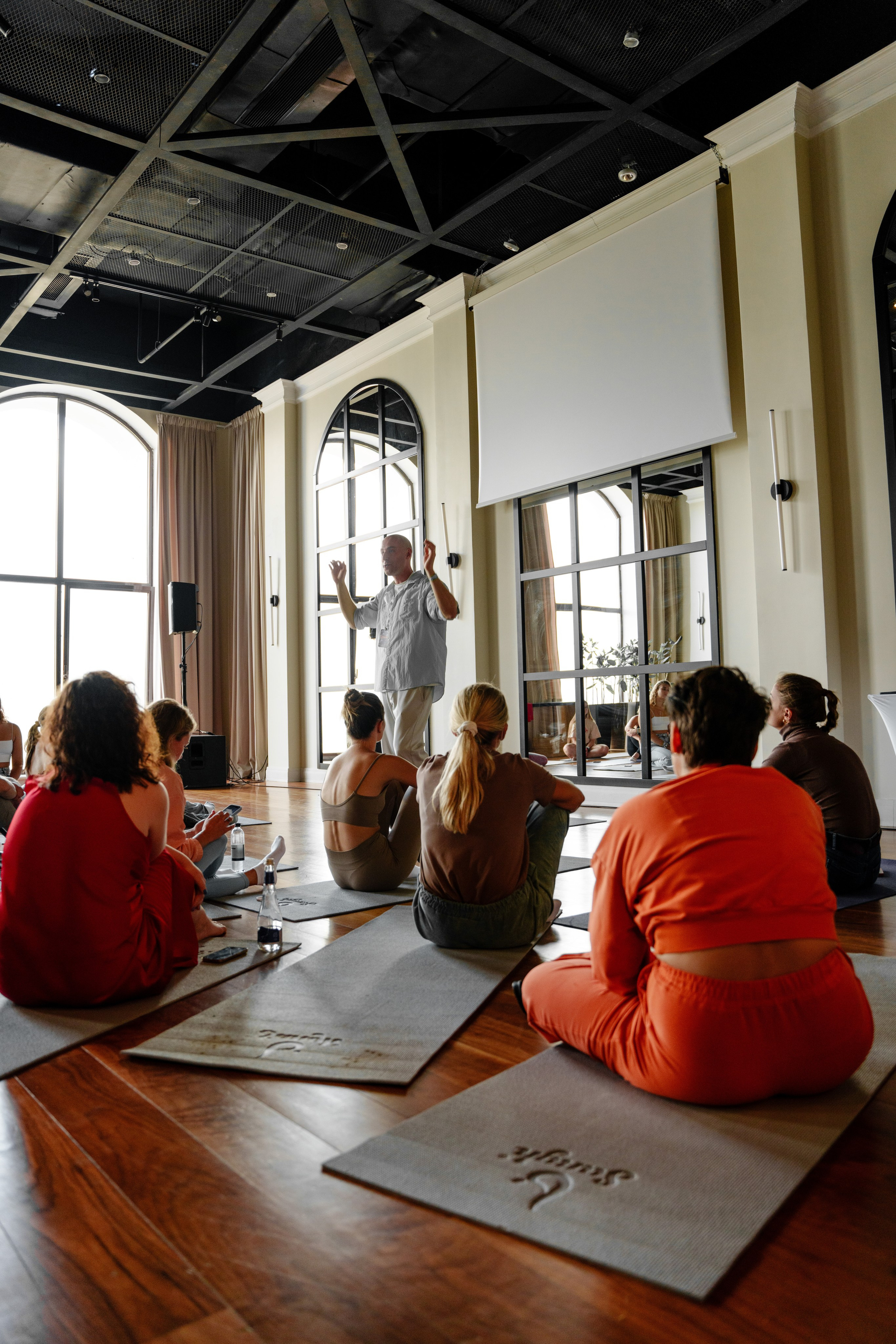 Репортажный фотограф телесных и духовных практик в Красной поляне 960. Репортажный фотограф Москва Сергей Дружинин