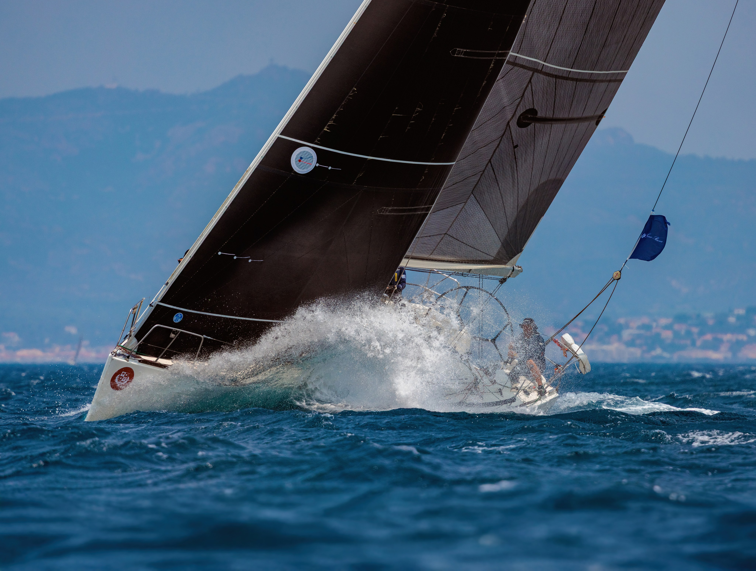 ЯХТЫ / МОРЕ / ПУТЕШЕСТВИЯ. Сложная съёмка для бизнеса b2b / Яхтенный фотограф / Корпоративные календари / Промышленная съёмка / Спортивный репортаж