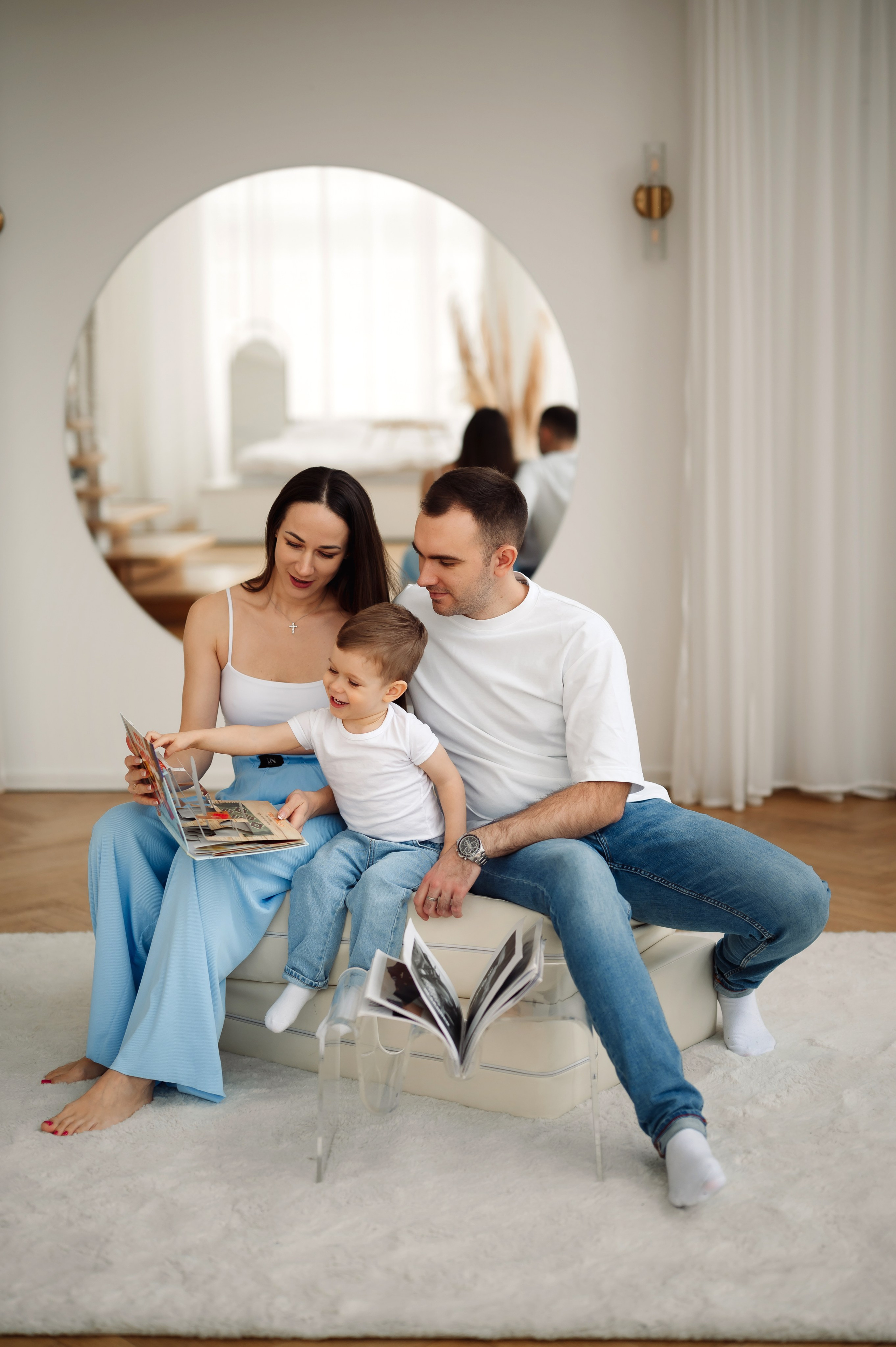 Семейная съёмка в студии. Контент-фотограф в Москве Хныкина Лена