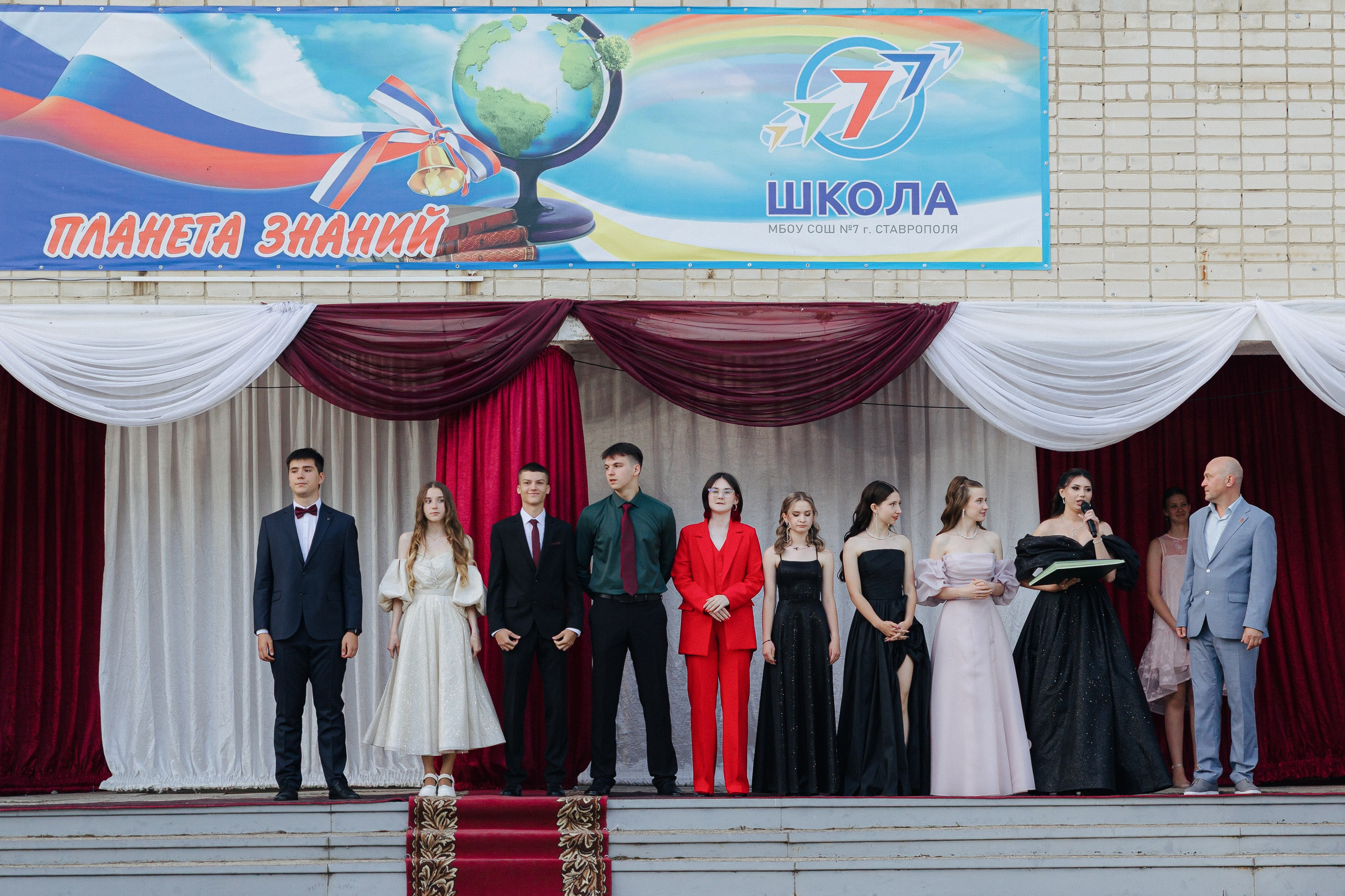 Вручение аттестатов. Свадебный фотограф Роман Еремеев