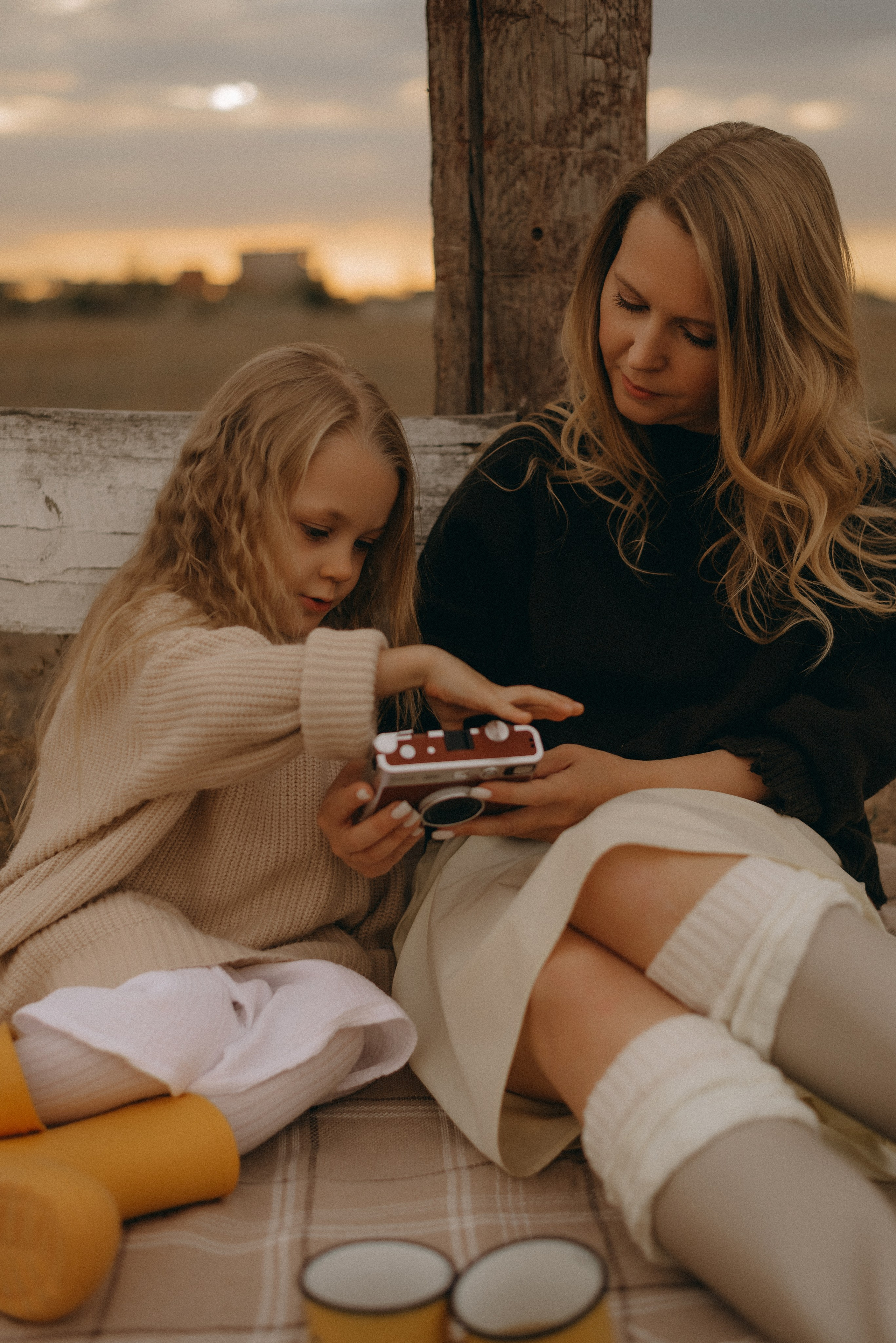 Света и Даша