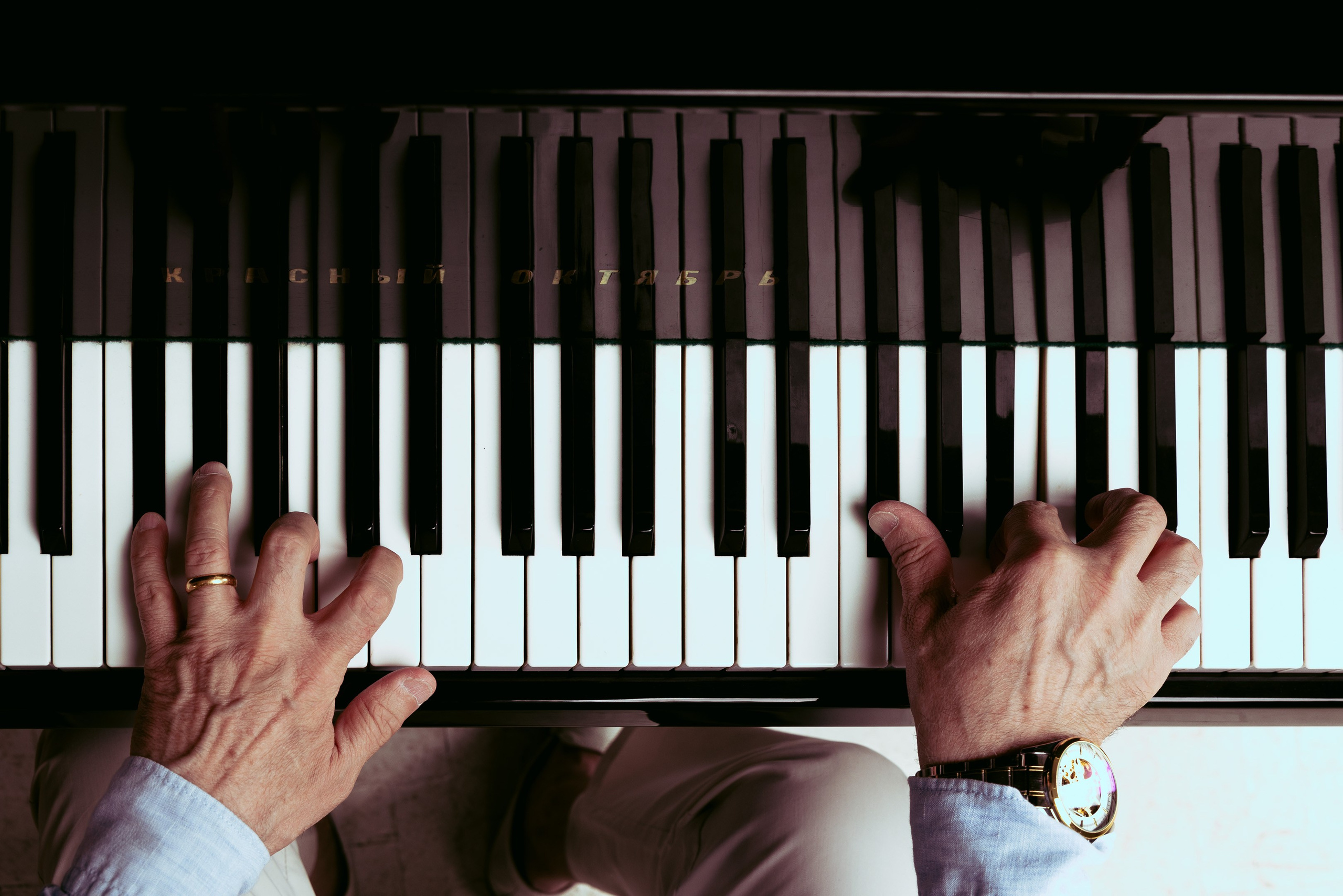 Композитор. Свадебный Фотограф в Москве Гор Магтагян