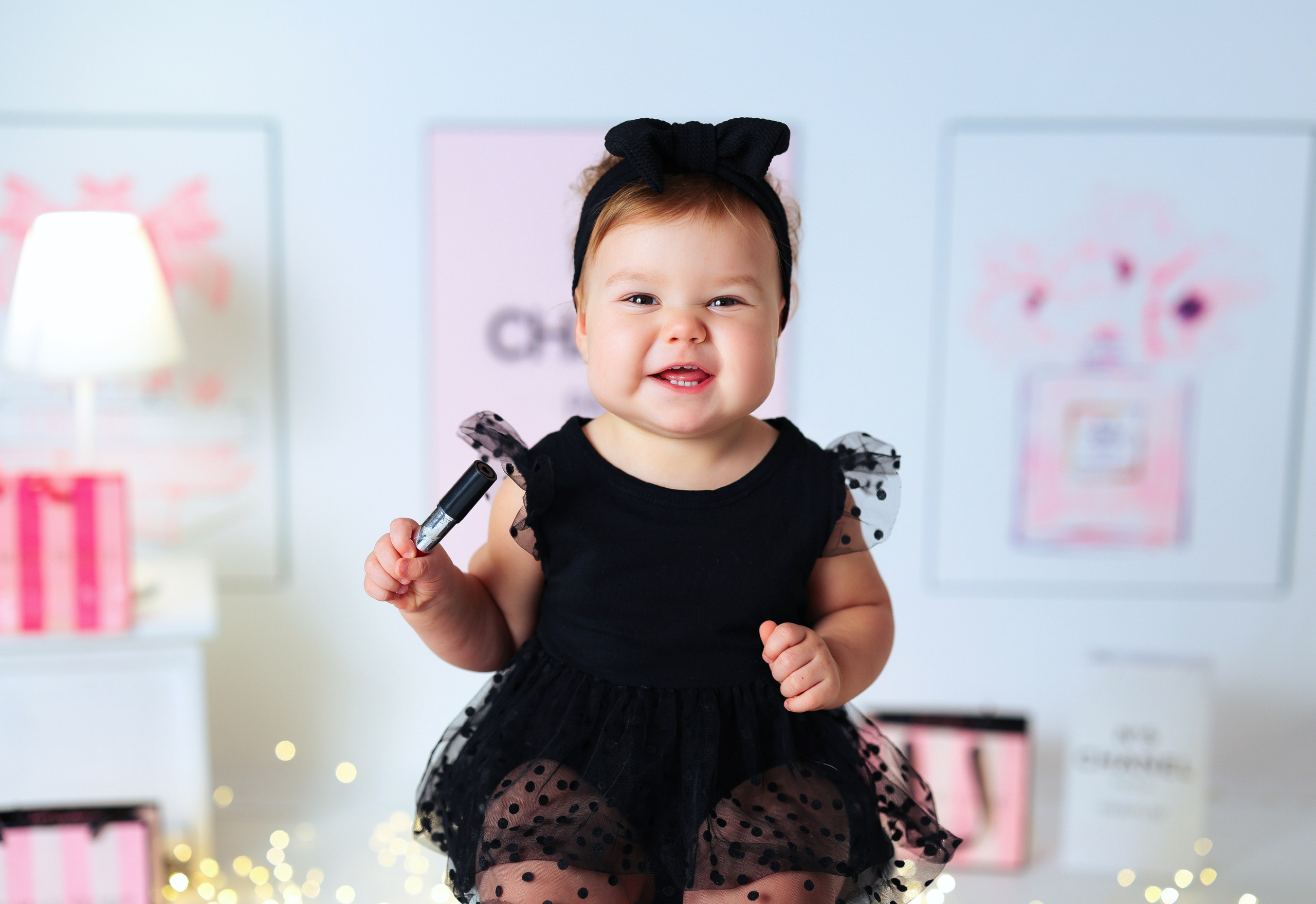 Малышки Антураж