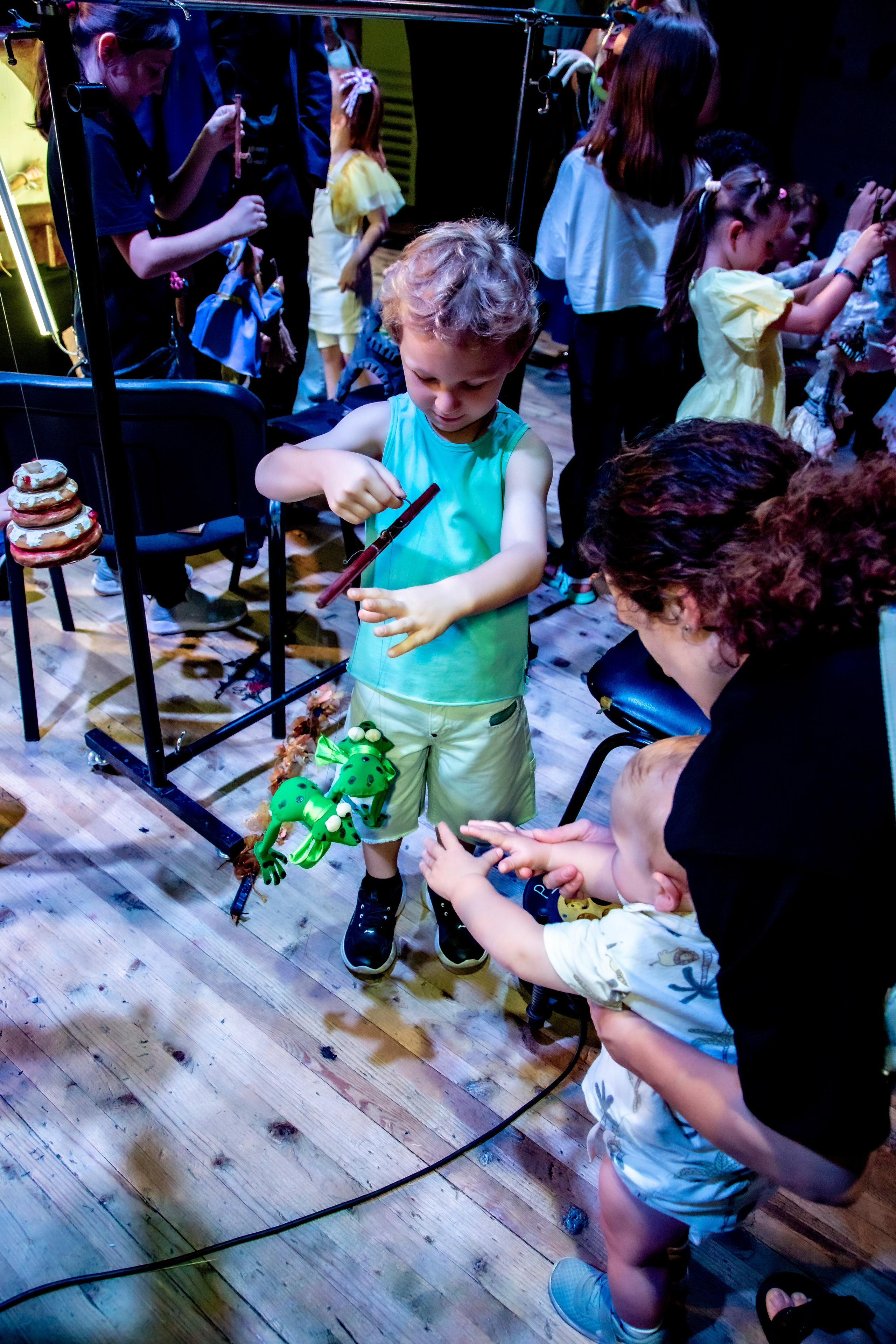 Маленькая ведьма спектакль театра Саквояж. Фотограф в Сочи Юрий Шептаев