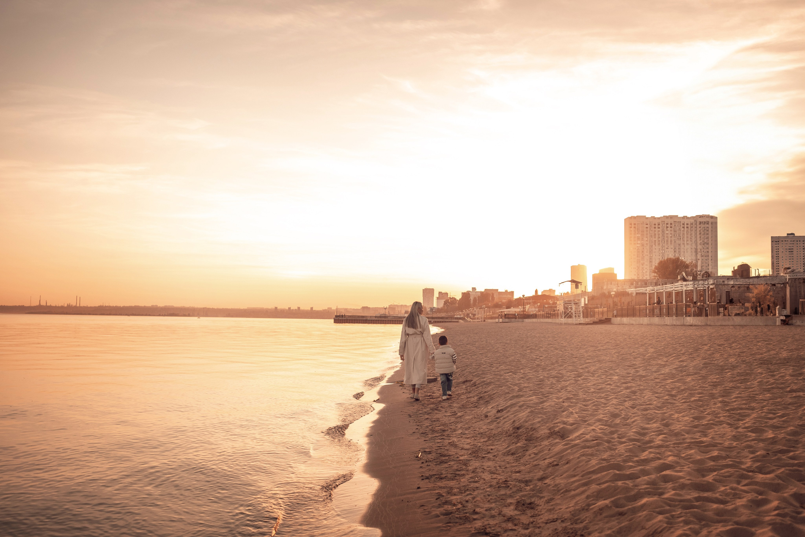 Алексей, Елена и Тимур. Пляж. Главная