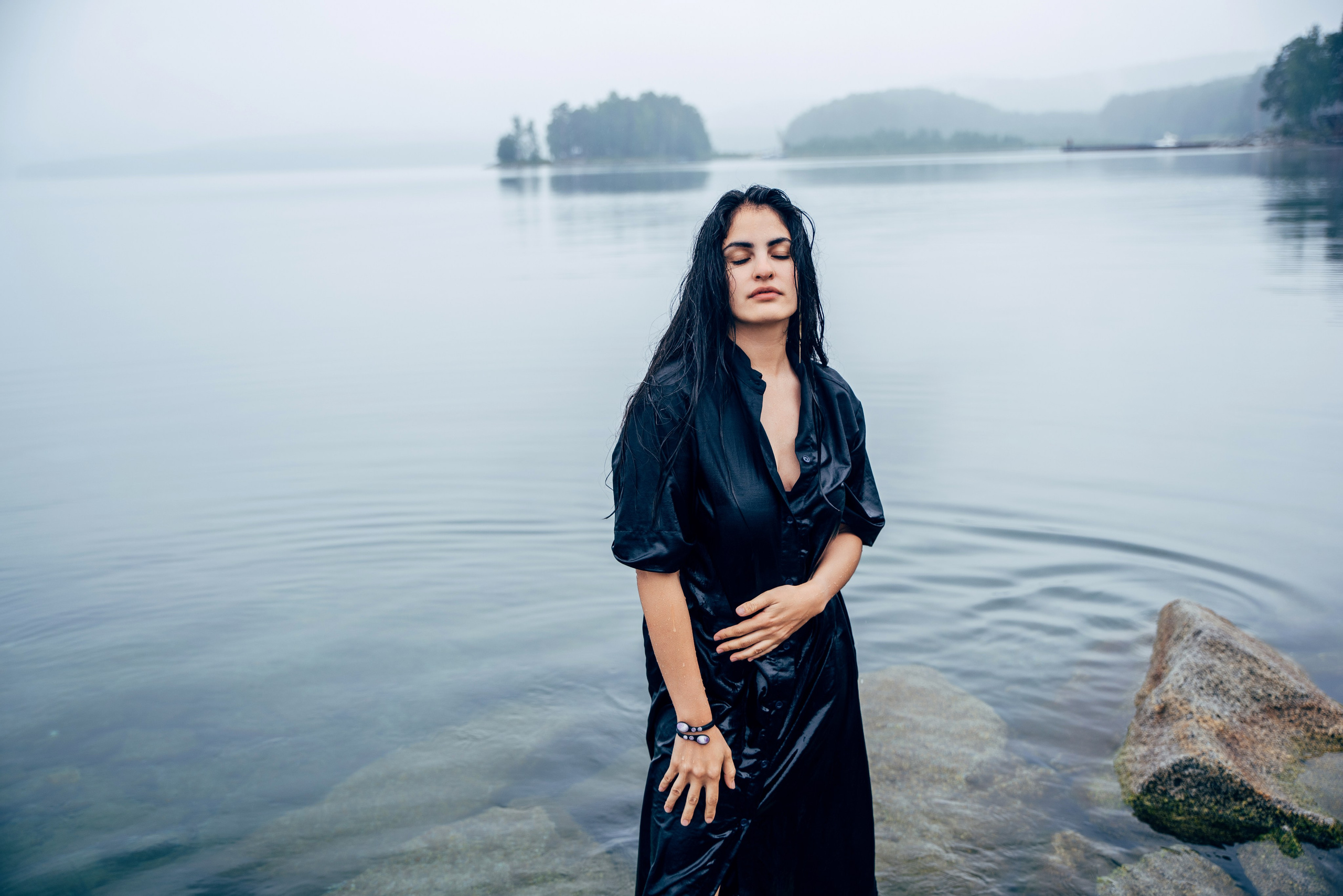Индивидуальная фотосессия на озере в воде. Семейный фотограф в Миассе Ольга Широковская