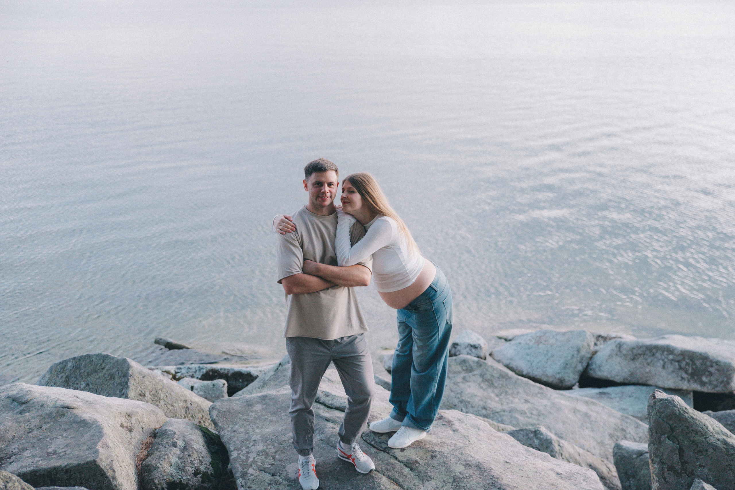 Фотосессия пары на берегу. Семейный фотограф в Миассе Ольга Широковская