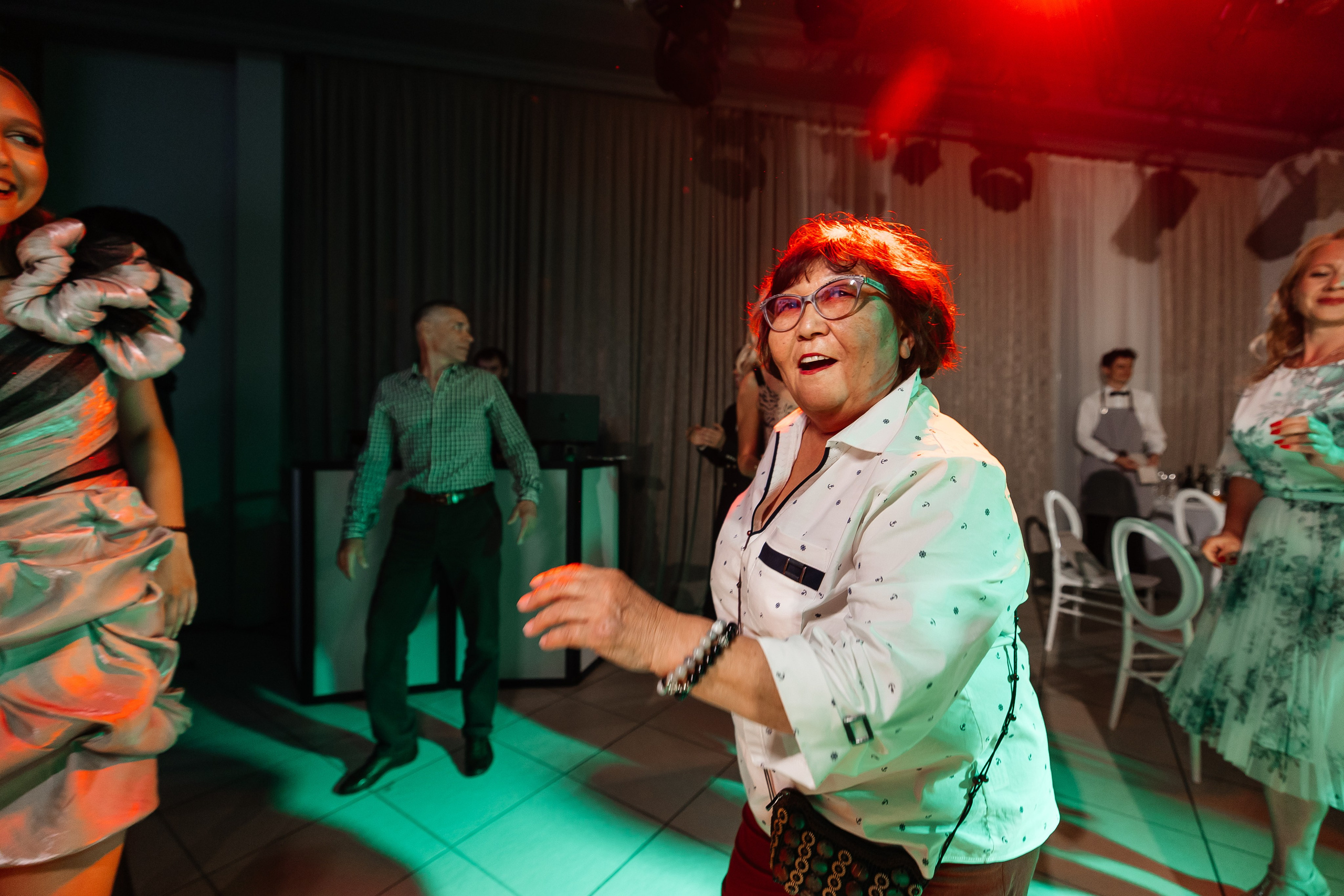 2023-06-23 Выпускной МБОУ СОШ № 10. Фотограф в Красноярске