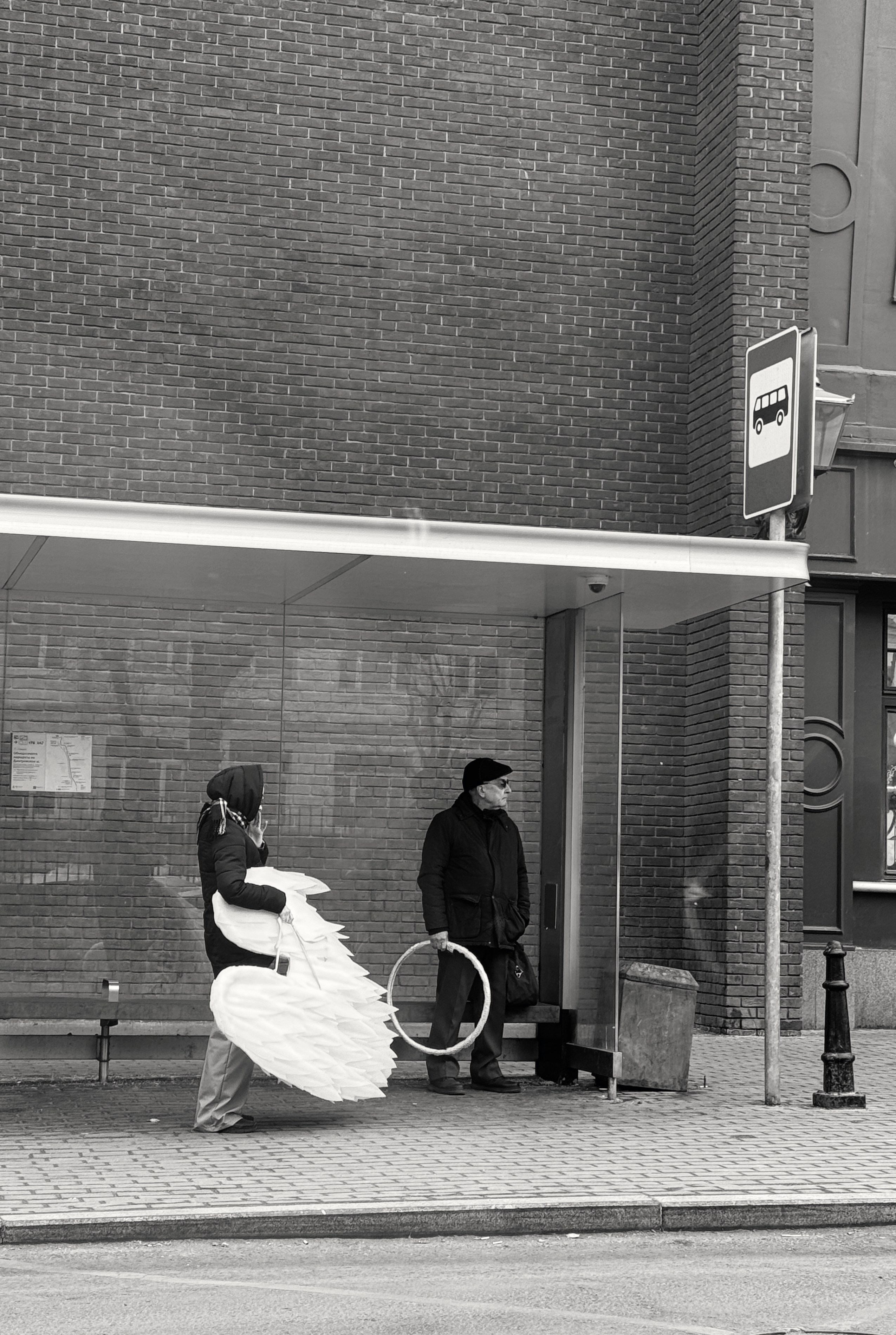 Не жди автобус, просто надевай эти крылья и лети!