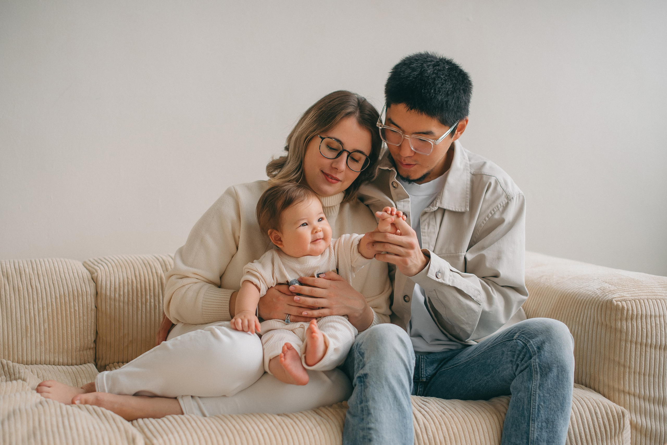 Семейная фотосессия в студии. Семейный и детский фотограф в Обнинске, Калуге, Москве